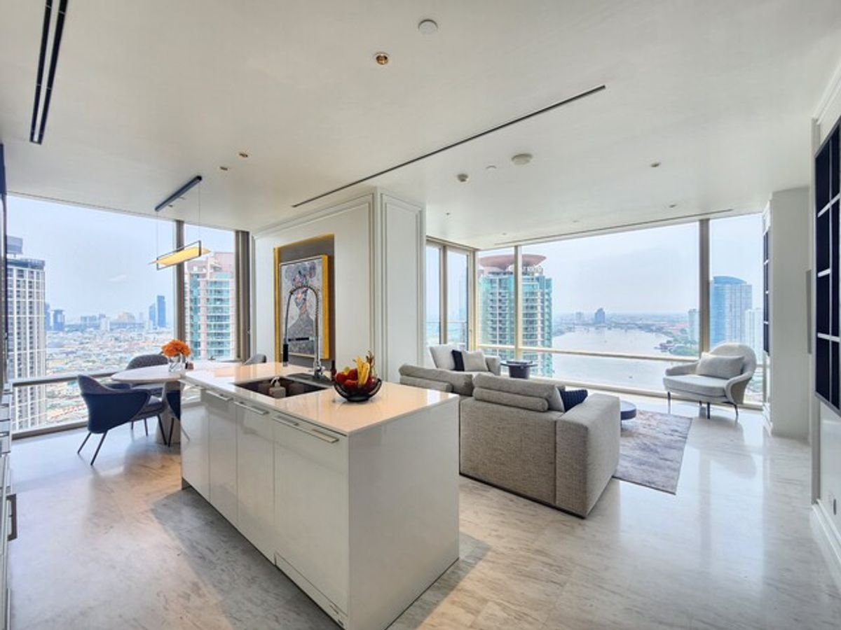 ให้เช่าคอนโดสาทร นราธิวาส : Five-Star Lifestyle by the River - 2BR at Four Seasons near BTS Saphan Taksin