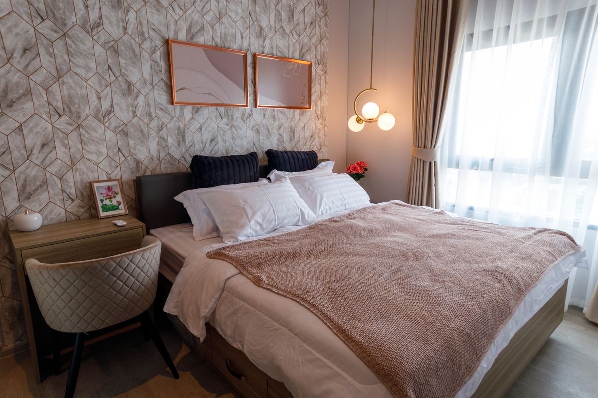 For RentCondoThaphra, Talat Phlu, Wutthakat : Rent ALTITUDE Unicorn Sathorn-Tha Phra 1 bedroom, clear city view, new room, elegant TV, microwave, washing machine Complete electricity Near BTS Talat Phlu, only 180 m.