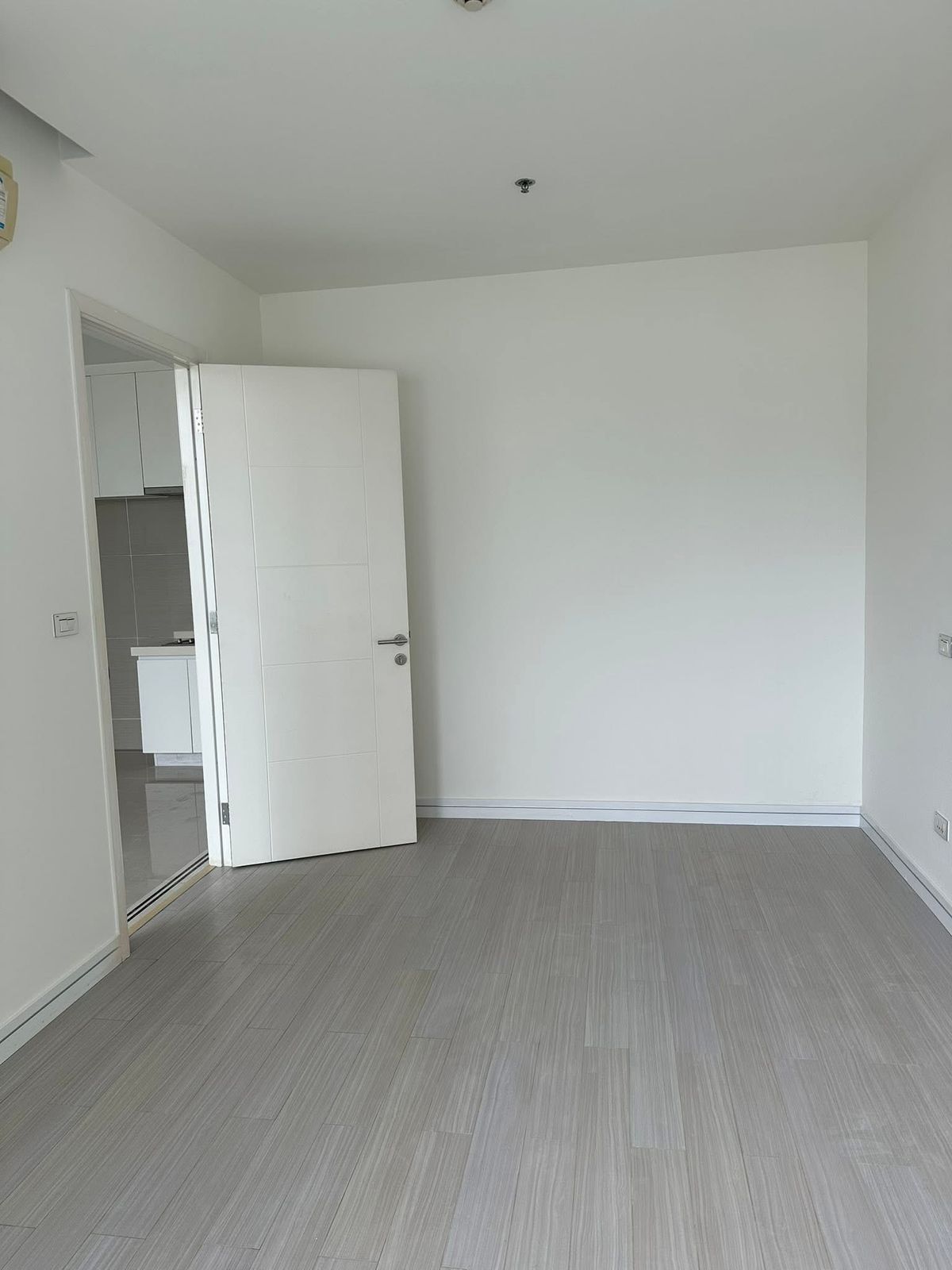 ให้เช่าคอนโดพระราม 9 เพชรบุรีตัดใหม่ RCA : ให้เช่า ✨ T.C. Green ✨  เฟอร์นิเจอร์ และ เครื่องใช้ไฟฟ้าครบ ใกล้ MRT พระราม 9