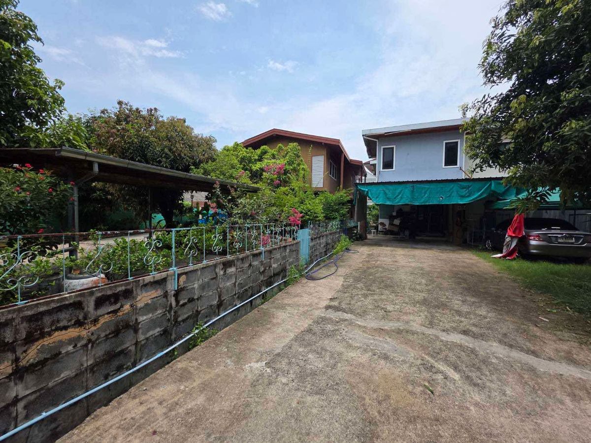 ขายบ้านท่าพระ ตลาดพลู วุฒากาศ : ราคาสุดพิศษ!! บ้านเดี่ยว 2 ชั้นพร้อมที่ดิน 109 ตร.ว. ทำเลทอง ซ.รัชดาภิเษก 23 ใกล้รถไฟฟ้า 2 นาที ใกล้เดอะมอลล์ ตลาดฯ