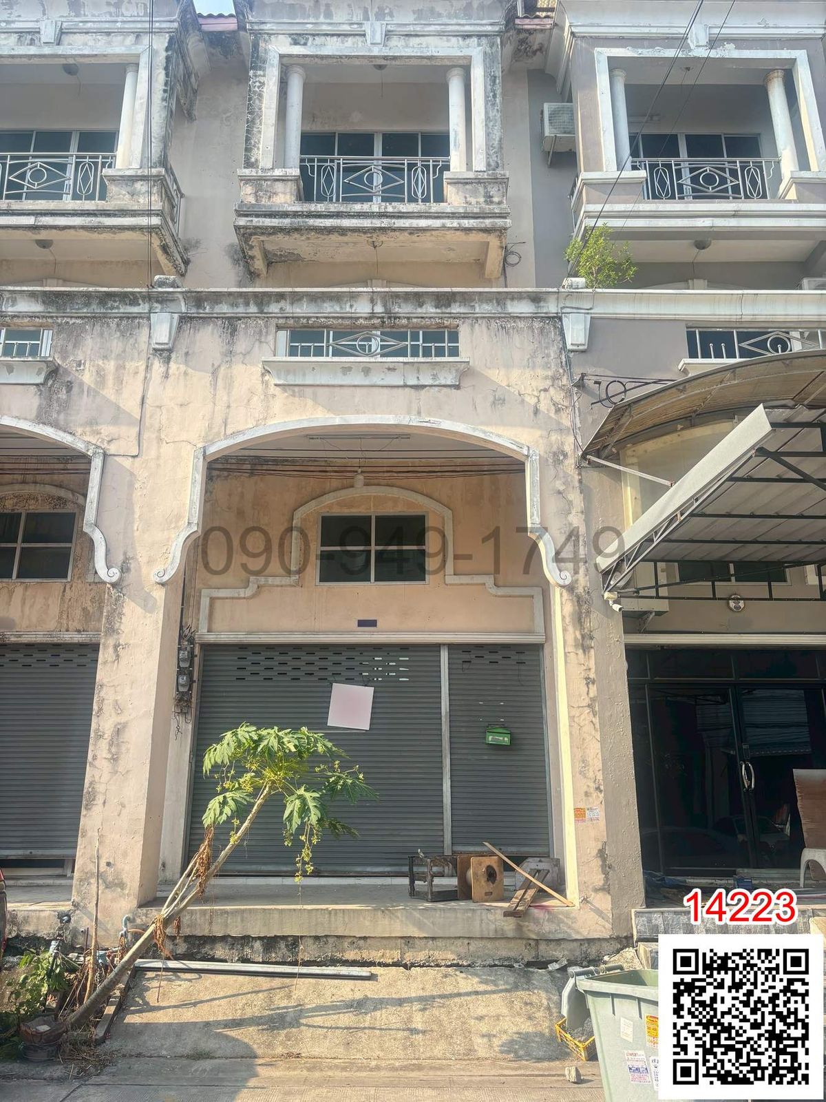 ขายทาวน์โฮมมีนบุรี-ร่มเกล้า : ขาย ทาวน์เฮ้าส์ 3 ชั้น หมู่บ้านรุ่งกิจ 14 ซอยร่มเกล้า 38 เหมาะเป็นร้านค้า ออฟฟิต