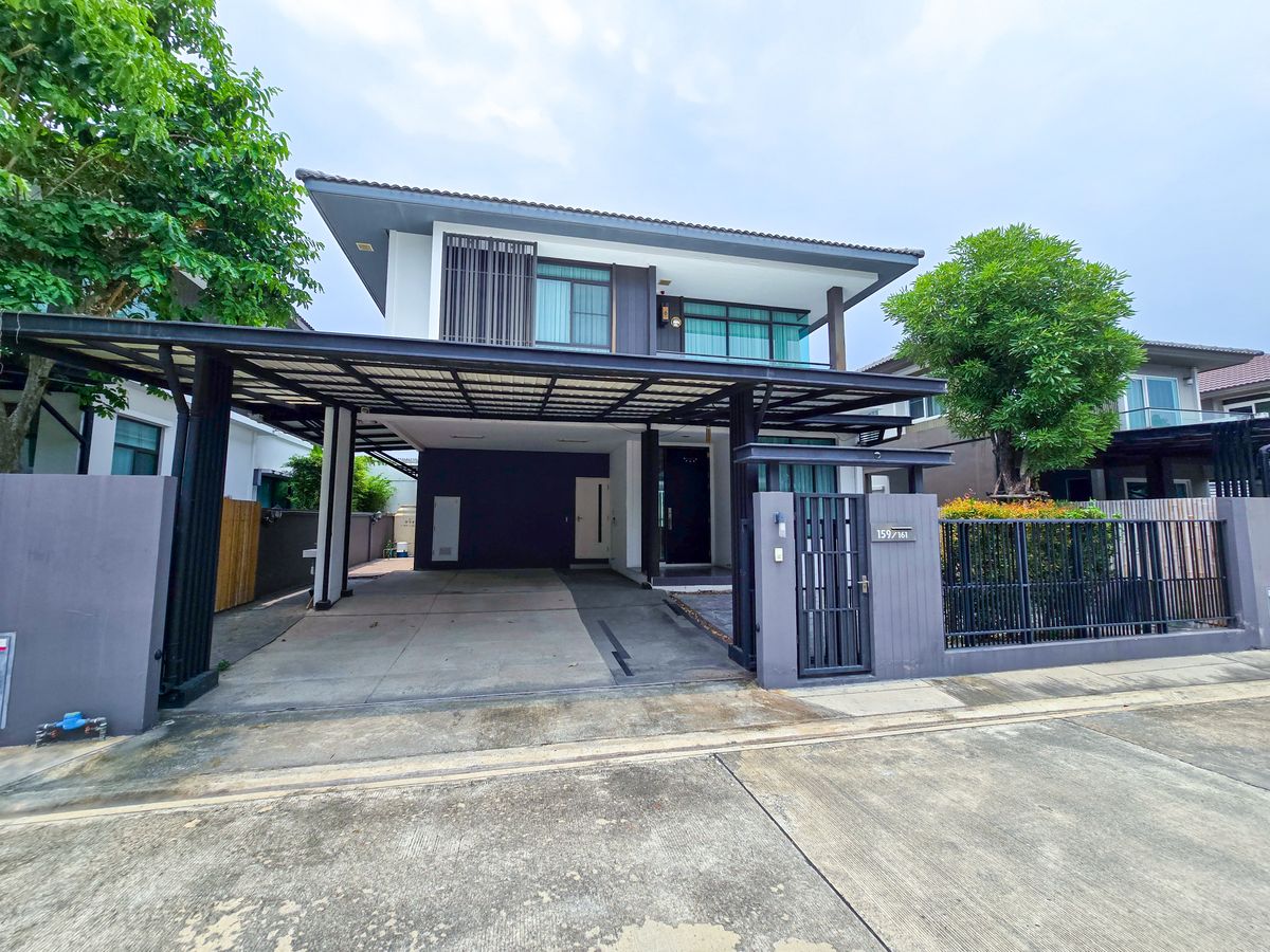 ขายบ้านบางนา แบริ่ง ลาซาล : ขาย บ้านเดี่ยว มัณฑนา ศรีนครินทร์-บางนา ขนาด 52ตรว. ใช้สอย 165ตรม. บ้านสวย แปลงสวยหลังบ้านไม่ชนใคร พร้อมเข้าอยู่