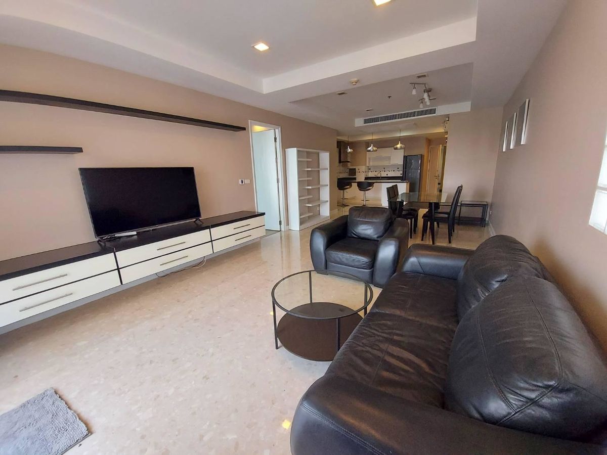 ให้เช่าคอนโดสุขุมวิท อโศก ทองหล่อ : ปล่อยเช่า คอนโดติด BTS เอกมัย Nusasiri Grand condo 2 ห้องนอน 3 ห้องน้ำ ขนาด 123.78 ตร.ม. ตกแต่งครบ