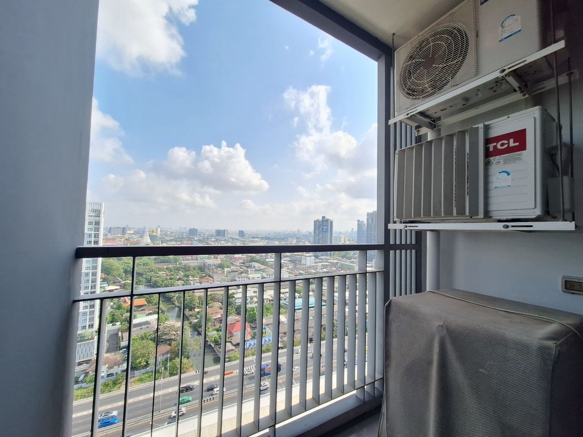 For SaleCondoThaphra, Talat Phlu, Wutthakat : Selling condo next to The Tempo Grand Sathorn-Wutthakat, next to BTS Wutthakat, Condo, MRT, Wutthakat Station, 23rd floor, beautiful view, complete with