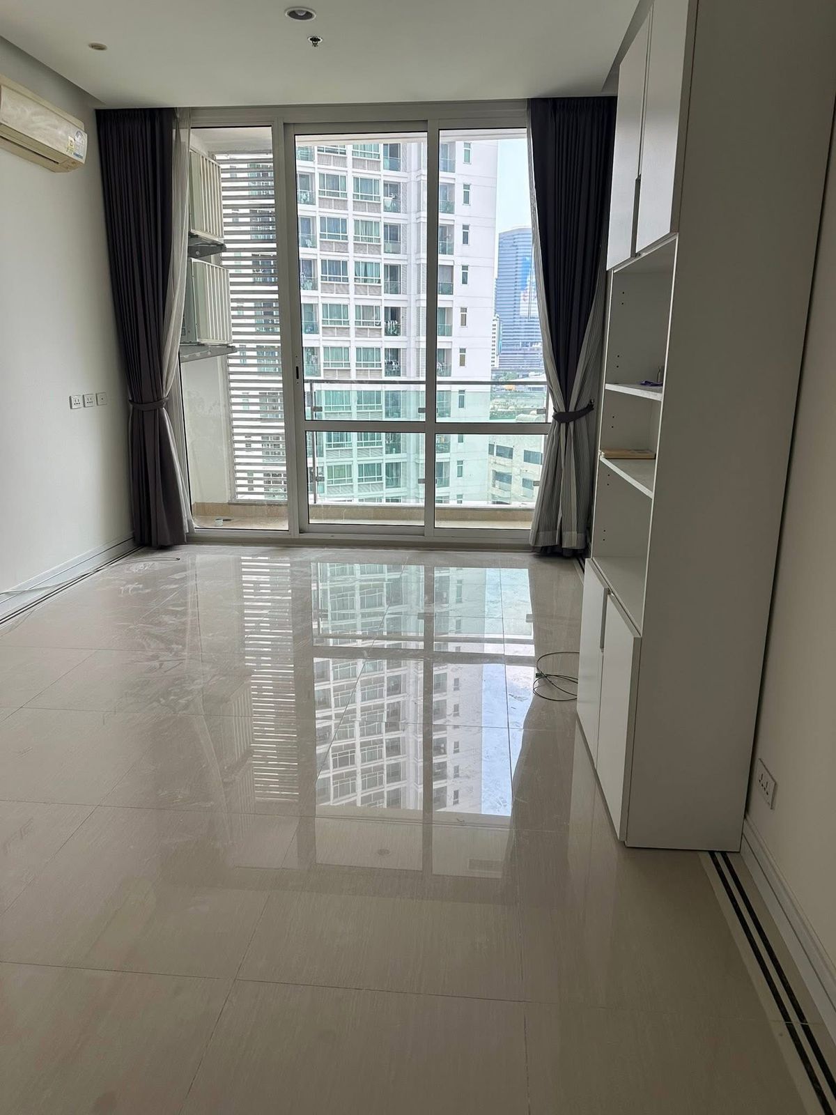 ให้เช่าคอนโดพระราม 9 เพชรบุรีตัดใหม่ RCA : ให้เช่า ✨ T.C. Green ✨  เฟอร์นิเจอร์ และ เครื่องใช้ไฟฟ้าครบ ใกล้ MRT พระราม 9