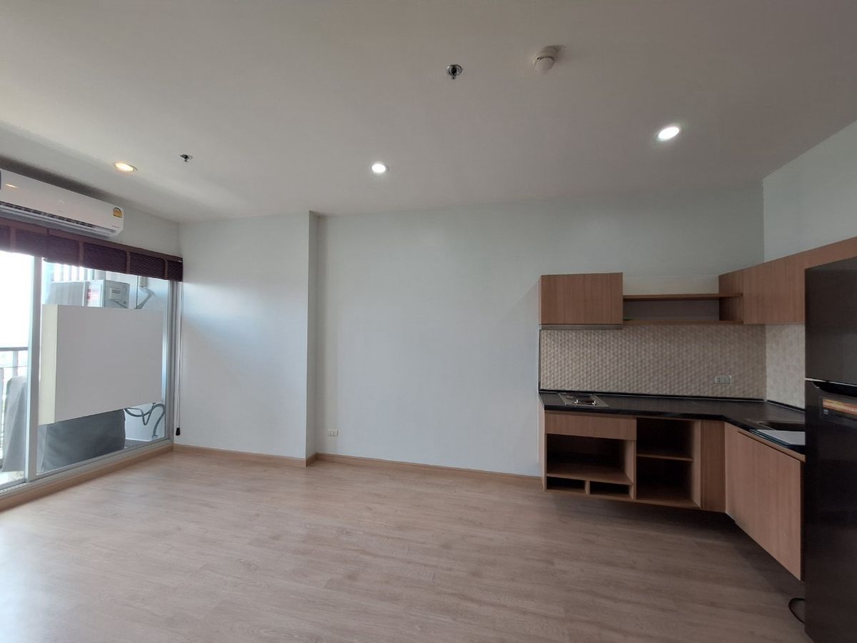For SaleCondoThaphra, Talat Phlu, Wutthakat : Selling condo next to The Tempo Grand Sathorn-Wutthakat, next to BTS Wutthakat, Condo, MRT, Wutthakat Station, 23rd floor, beautiful view, complete with