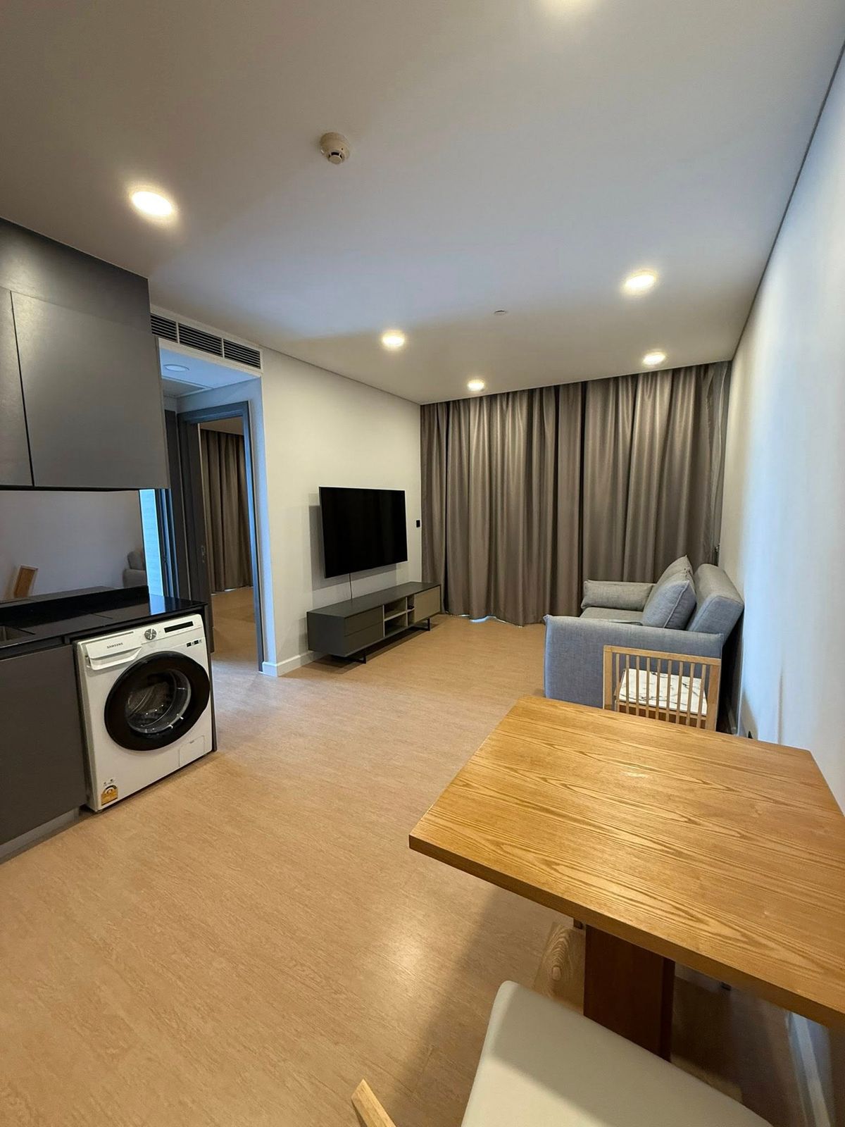 คอนโดสาทร นราธิวาส : 🔥 คอนโดห้องหายากมาก 2นอน – The Room Charoenkrung  30🔥 🏙️ ใกล้โรงเรียนอัสสัมชัญบางรัก | บีทีเอส สะพานตากสิน
