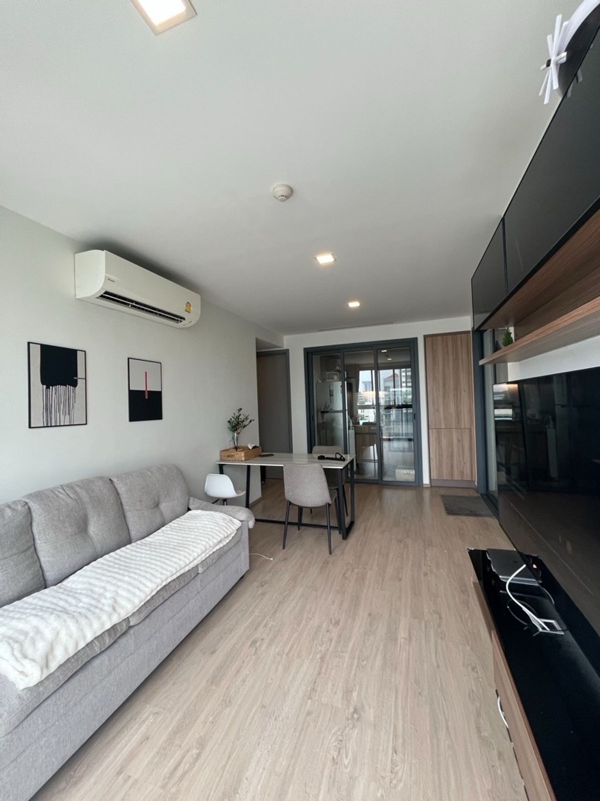 For RentCondoSukhumvit, Asoke, Thonglor : TAKA HAUS EKKAMAI 12
