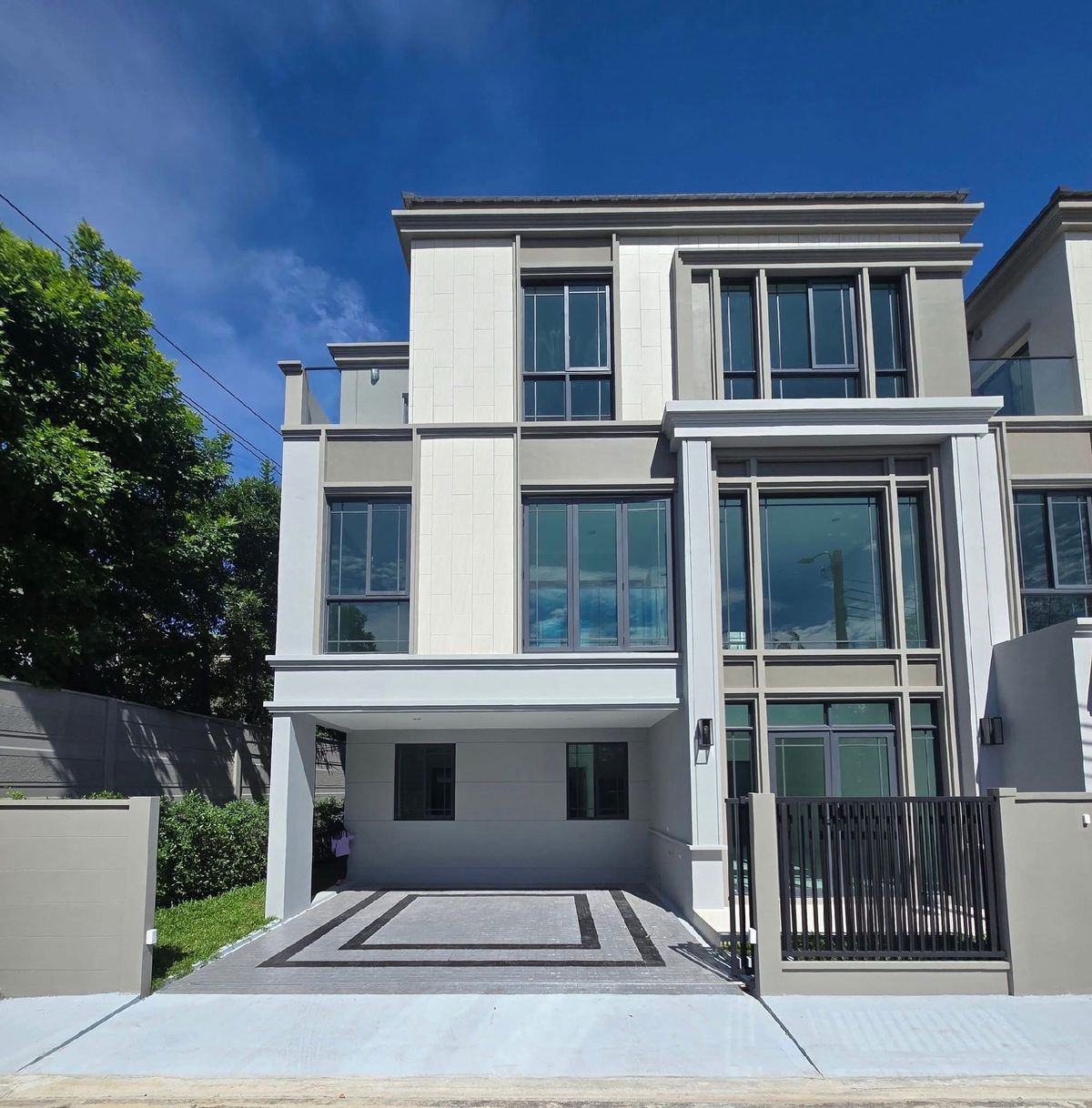ให้เช่าบ้านสุขุมวิท อโศก ทองหล่อ : ให้เช่า📢 🏠 บ้านกลางเมืองคลาสเซ่ สุขุมวิท 77 ✅บ้านหลังมุม เป็นส่วนตัว พร้อมเข้าอยู่