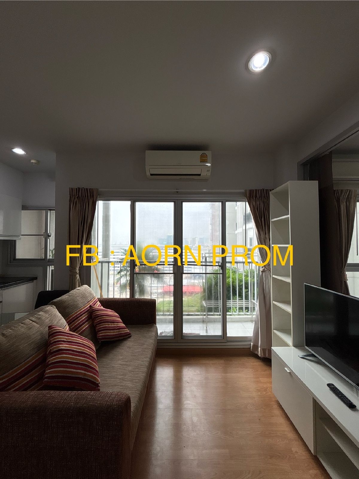 For RentCondoBang kae, Phetkasem : Rent The Parkland Phetkasem (The Parkland Petchkasem), a large room 💥 washing machine (Buy a new year), 2 air conditioners, 6 feet beds