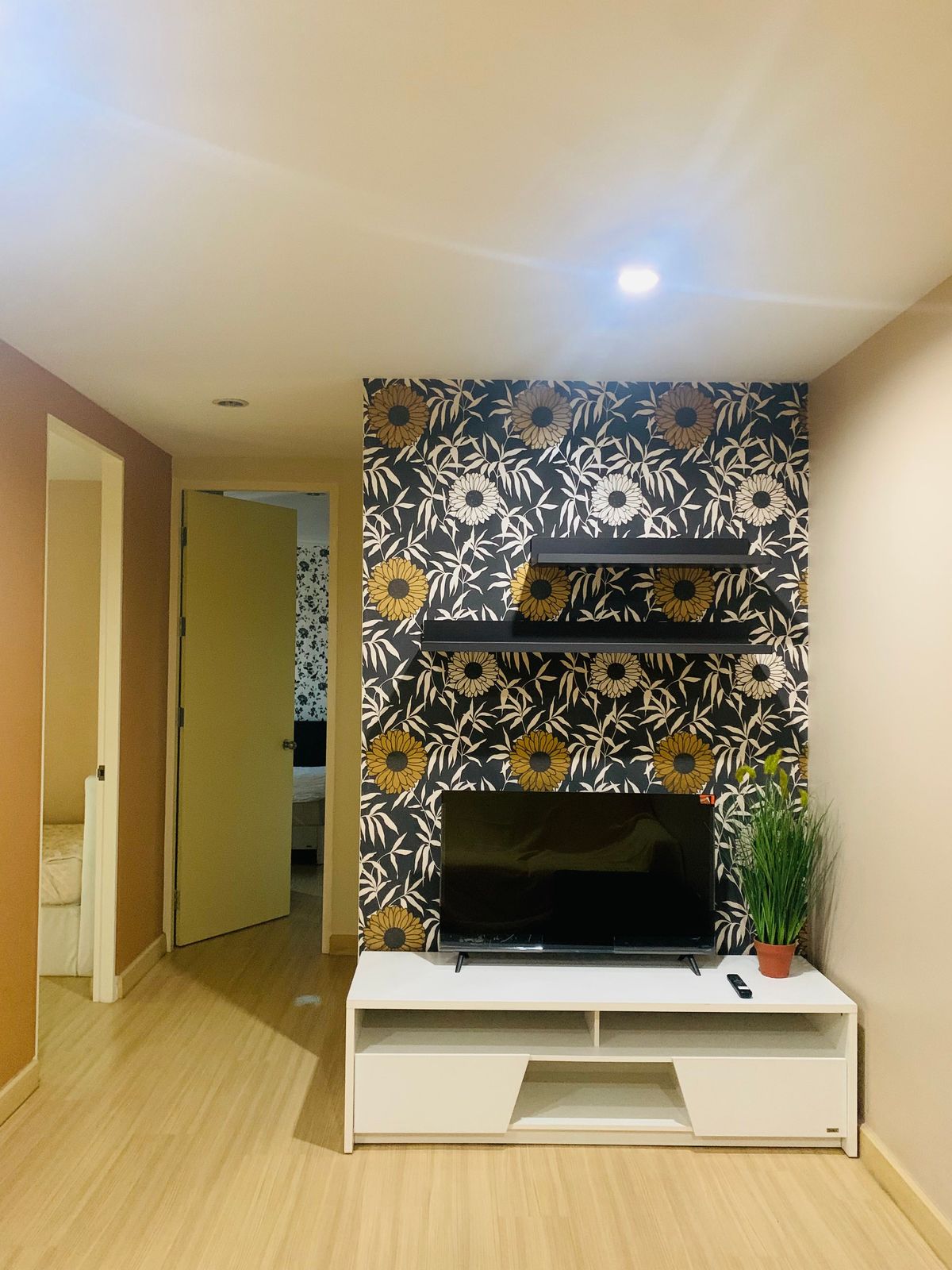 ให้เช่าคอนโดพัฒนาการ ศรีนครินทร์ : ให้เช่า ห้องสวย Parkland srinakarin condo  2นอน2น้ำ ขนาด 58sq.m. ชั้น8ตึก B วิวเมือง