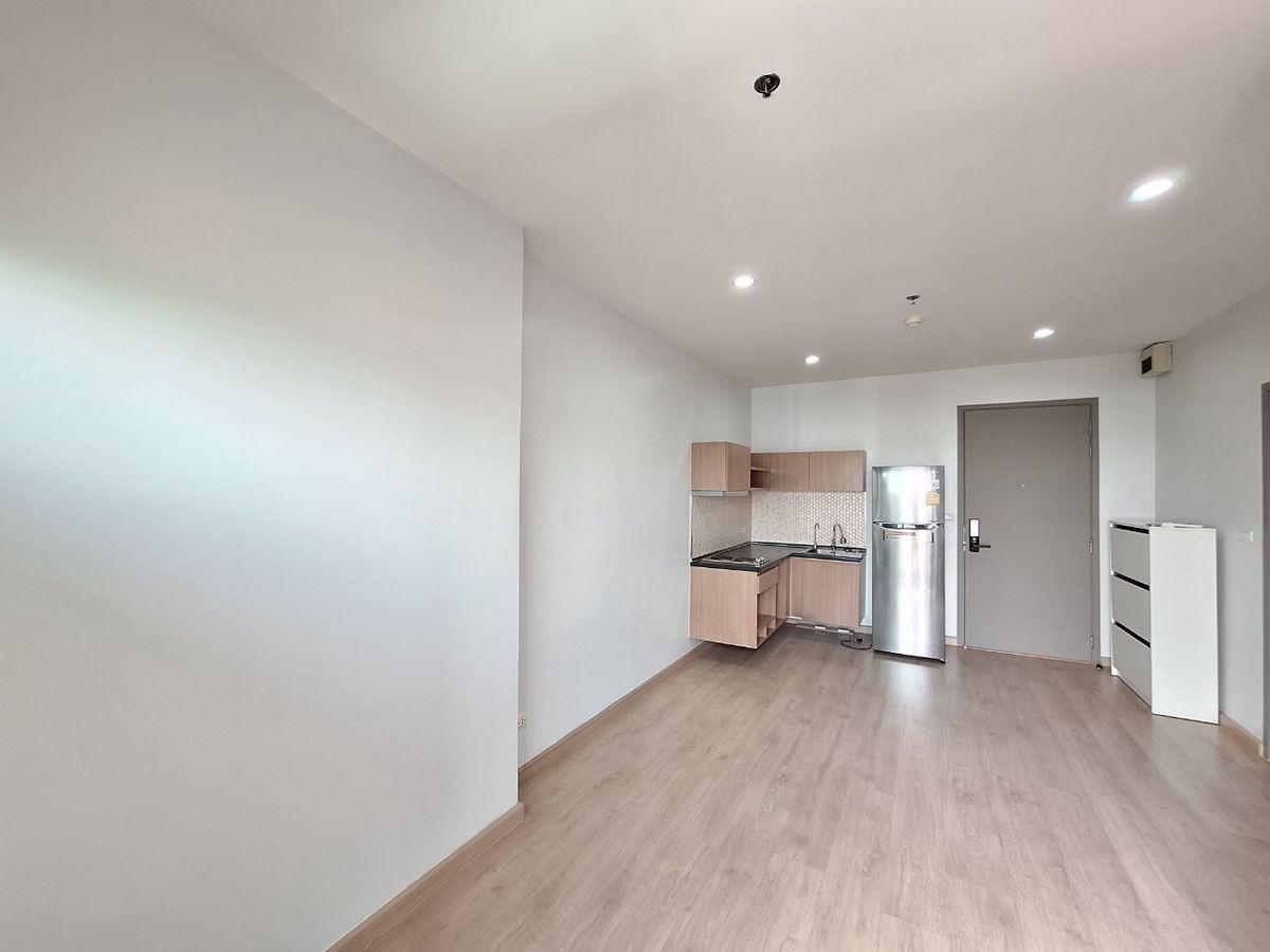 For SaleCondoThaphra, Talat Phlu, Wutthakat : Selling condo next to The Tempo Grand Sathorn-Wutthakat, next to BTS Wutthakat, Condo, MRT, Wutthakat Station, 23rd floor, beautiful view, complete with