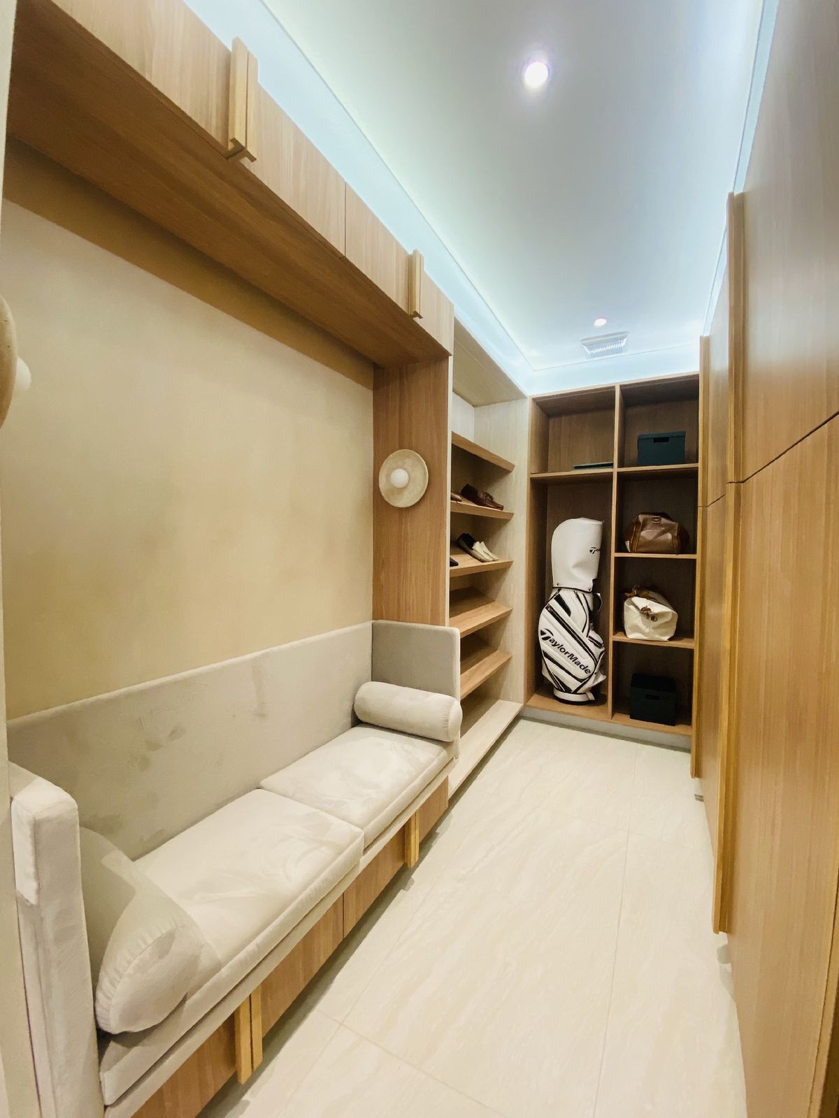 ขายบ้านเลียบทางด่วนรามอินทรา : ELIVA PRIVATE RESIDENCES นาคนิวาส37 ขายบ้านสุดหรู 