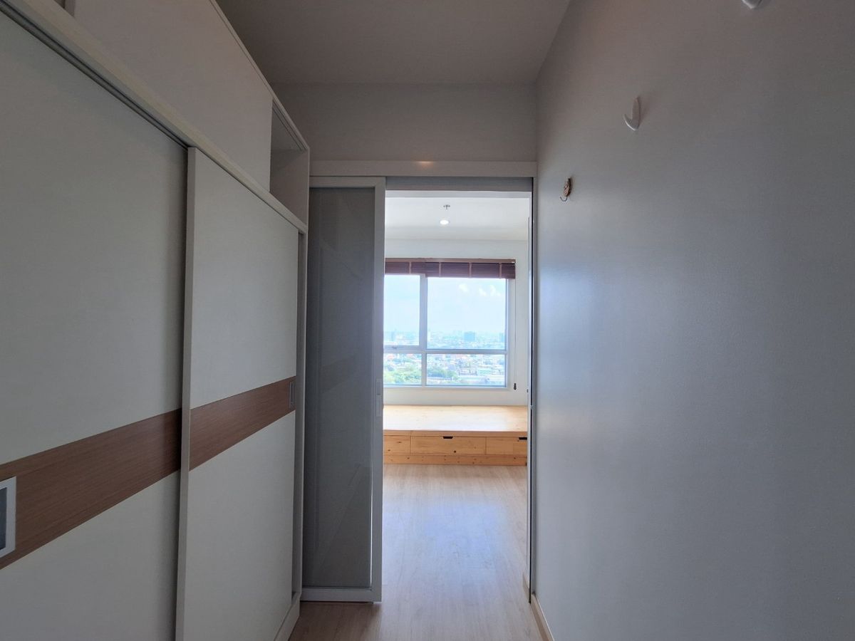 For SaleCondoThaphra, Talat Phlu, Wutthakat : Selling condo next to The Tempo Grand Sathorn-Wutthakat, next to BTS Wutthakat, Condo, MRT, Wutthakat Station, 23rd floor, beautiful view, complete with