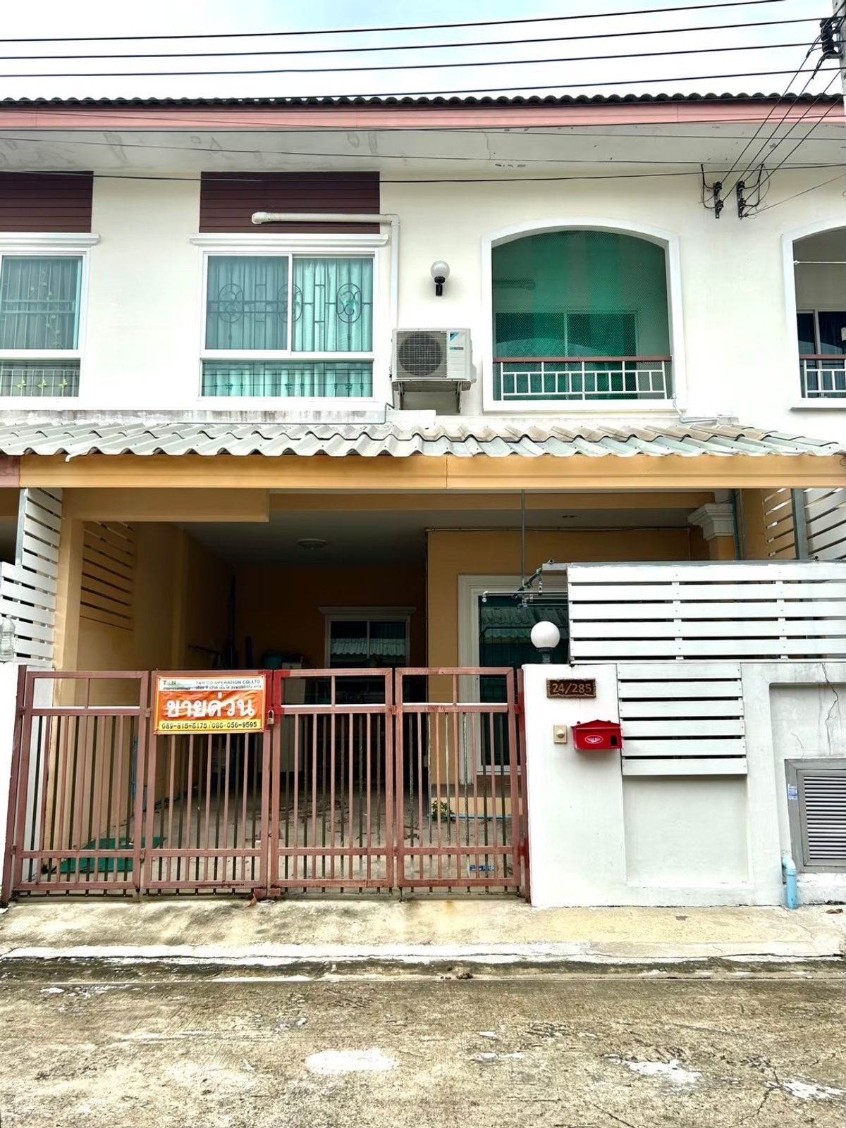 For SaleTownhomeMin Buri, Romklao : Townhouse, 3 bedrooms, 2 air conditioners 3 22.5 sq.m.