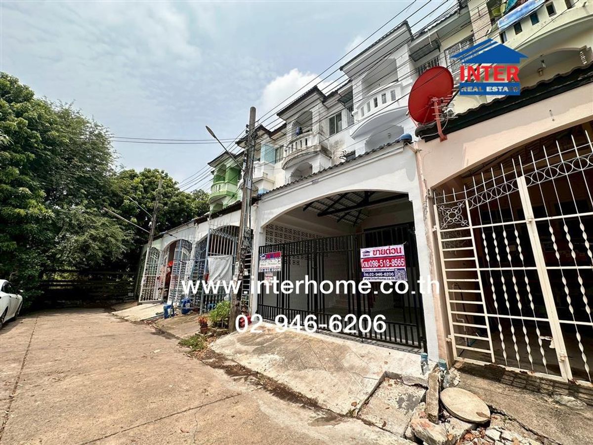 ขายทาวน์โฮมนนทบุรี บางใหญ่ บางบัวทอง : ทาวน์โฮม 3 ชั้น 20 ตร.ว. หมู่บ้านริมน้ำนนท์นที ใกล้เทศบาลนครบางบัวทอง ถนนรัตนาธิเบศร์ ถนนบางกรวย-ไทรน้อย บางบัวทอง นนทบุรี