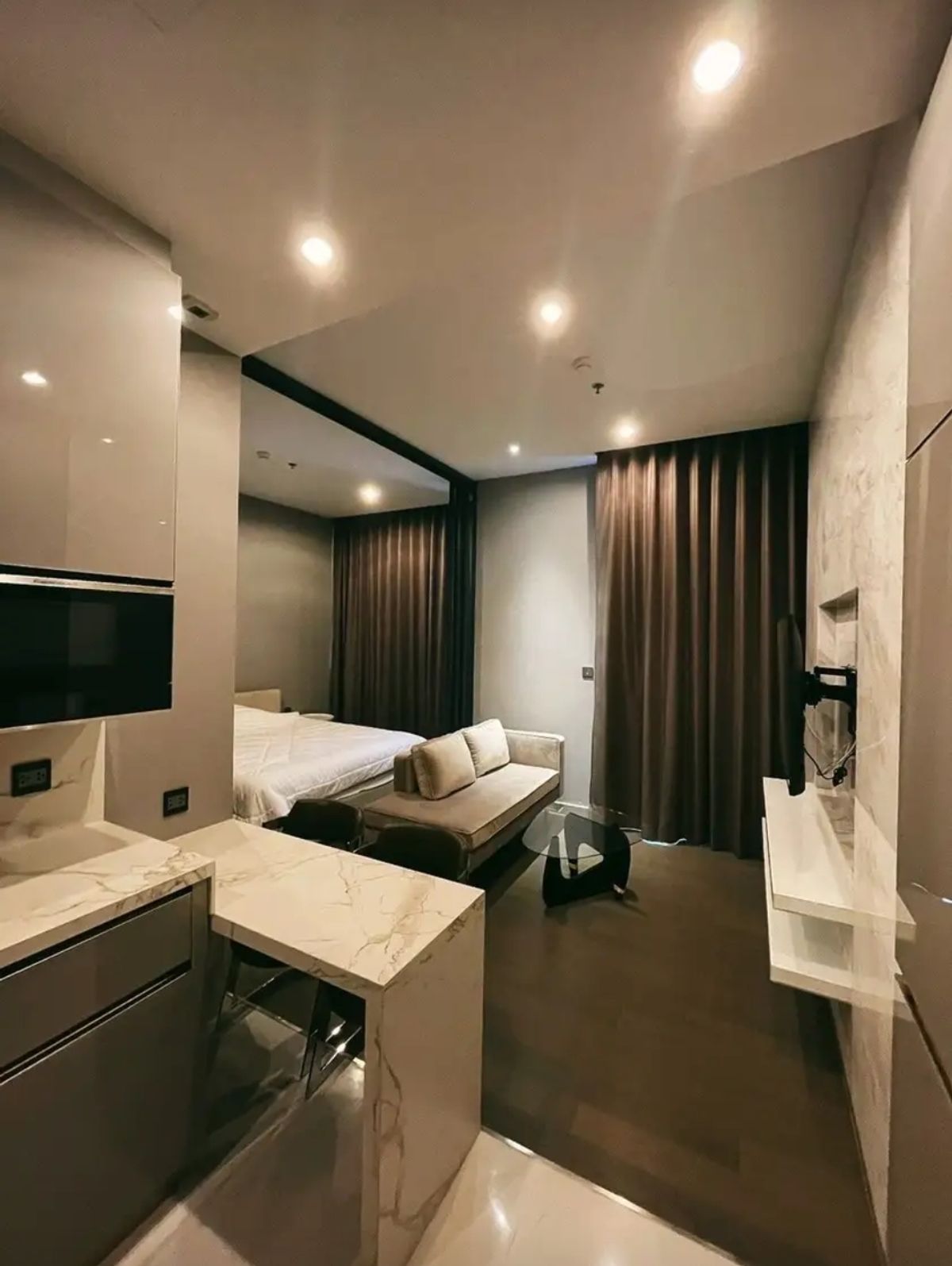For RentCondoRama9, Petchburi, RCA : ✨ For Rent: Luxury Condo at The Esse Singha Complex – Direct MRT Access!