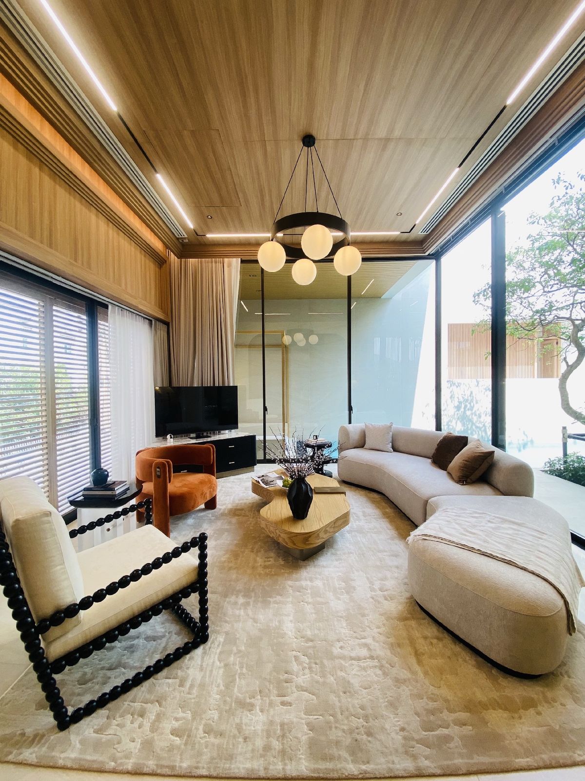 ขายบ้านเลียบทางด่วนรามอินทรา : ELIVA PRIVATE RESIDENCES นาคนิวาส37 ขายบ้านสุดหรู 