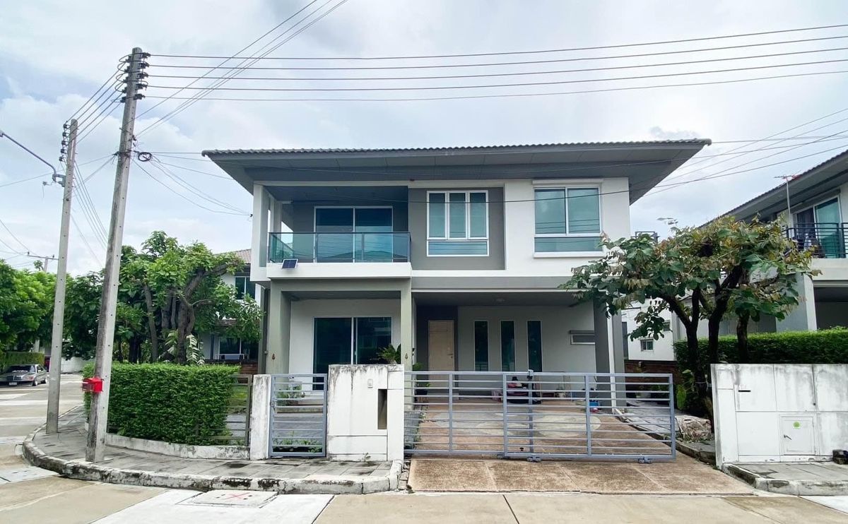 บ้านปทุมธานี รังสิต ธรรมศาสตร์ : ขาย/เช่า บ้านเดี่ยว 2ชั้น โครงการ ฮาบิเทีย บอนด์ ราชพฤกษ์
