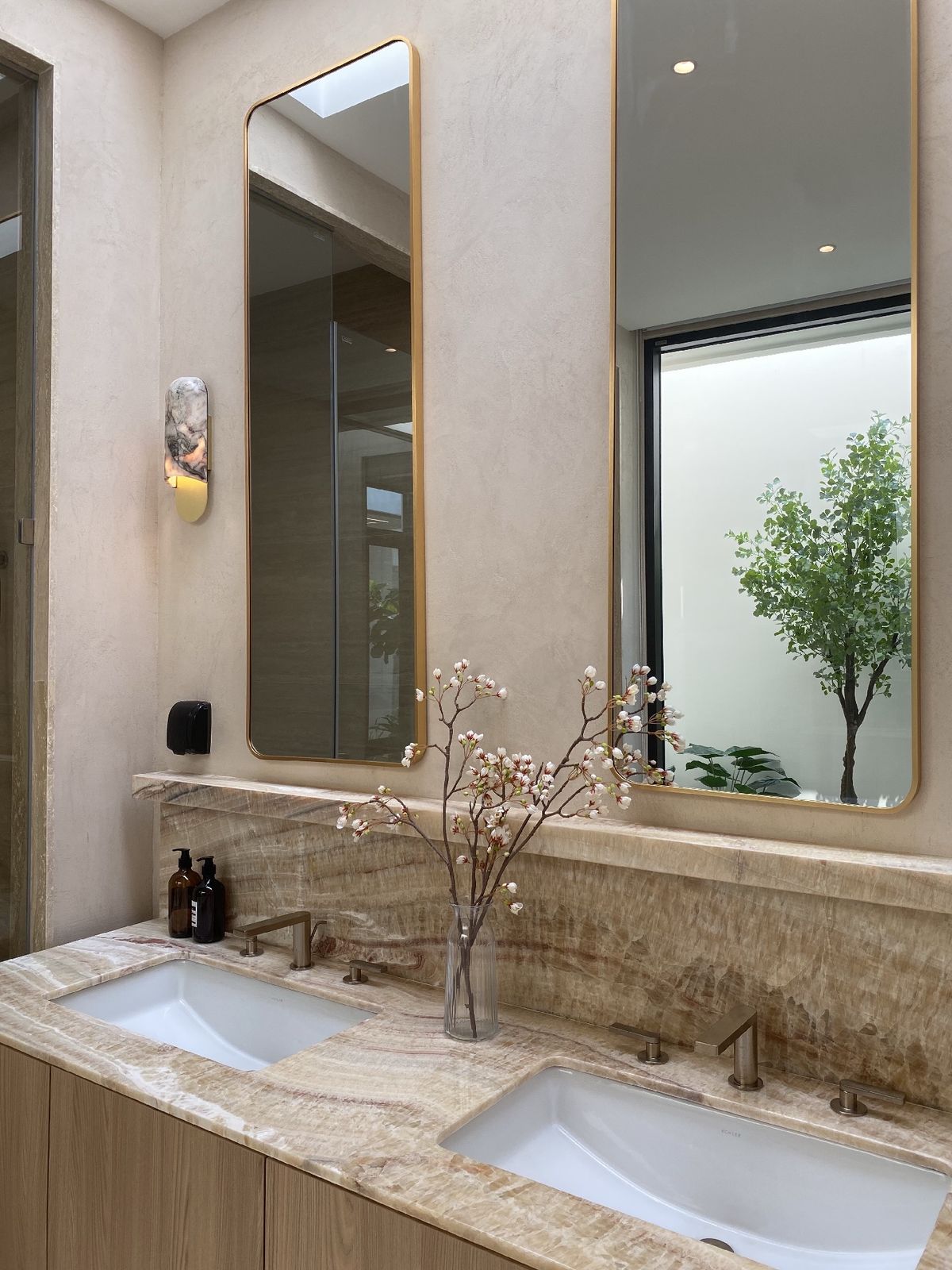 ขายบ้านเลียบทางด่วนรามอินทรา : ELIVA PRIVATE RESIDENCES นาคนิวาส37 ขายบ้านสุดหรู 