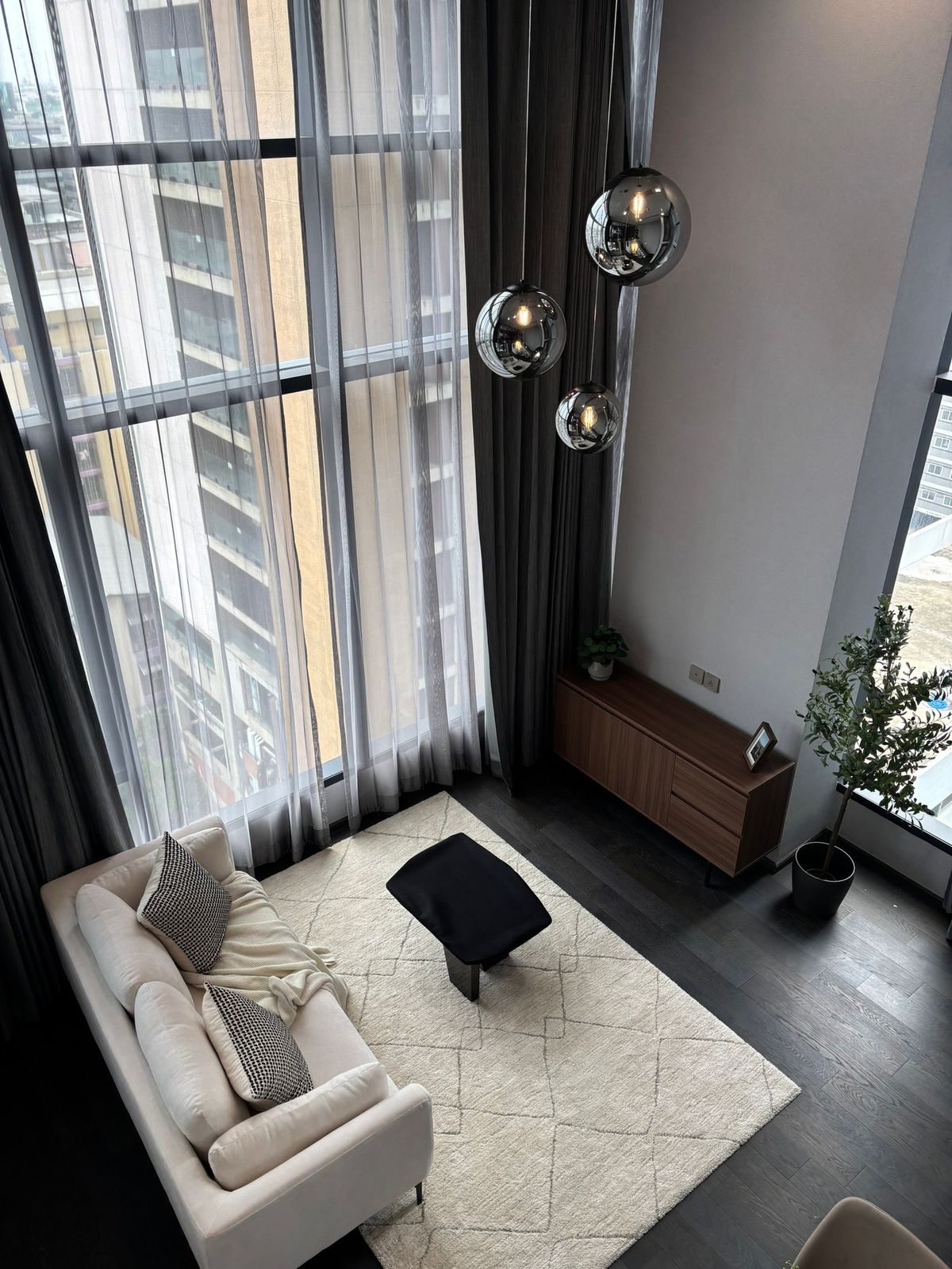 For SaleCondoRatchathewi,Phayathai : 🏙️ CONNER RATCHATHEWI | Condo Lak Chaory is ready. 🚶‍♀️🚆