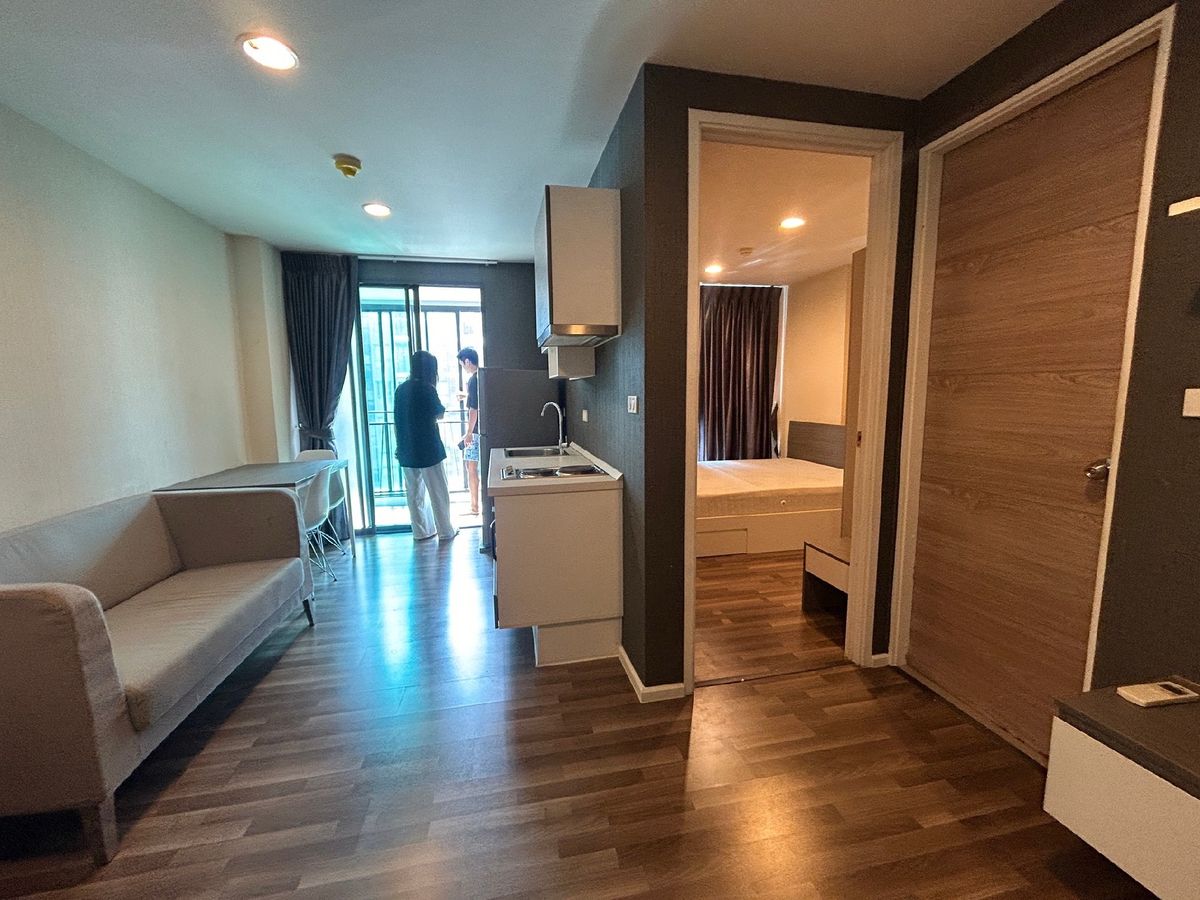 For RentCondoRamkhamhaeng, Hua Mak : Rent Condo Living Nest Ramkhamhaeng, corner room
