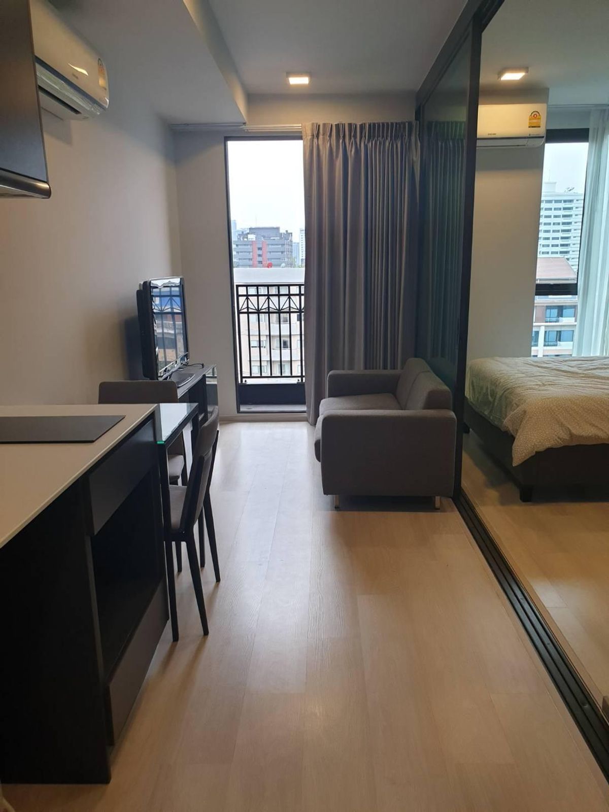 ให้เช่าคอนโดสุขุมวิท อโศก ทองหล่อ : Condo for rent : Venio Sukhumvit 10 ( BTS Asok) MK-02  line @livingbkk