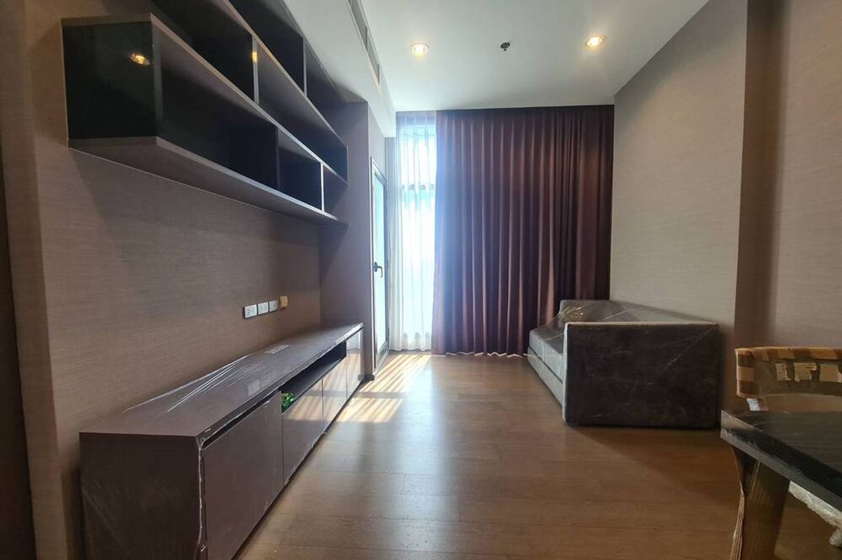 CondoSathorn, Narathiwat : 🔥 For Sale - Rent !! 🔥 Code C20221201577.........The Diplomat Sathorn, 1 bedroom, 1 bathroom, North Facing, high floor 14++, furnished, ready to move in, SELL AT LOSS!!📣📣