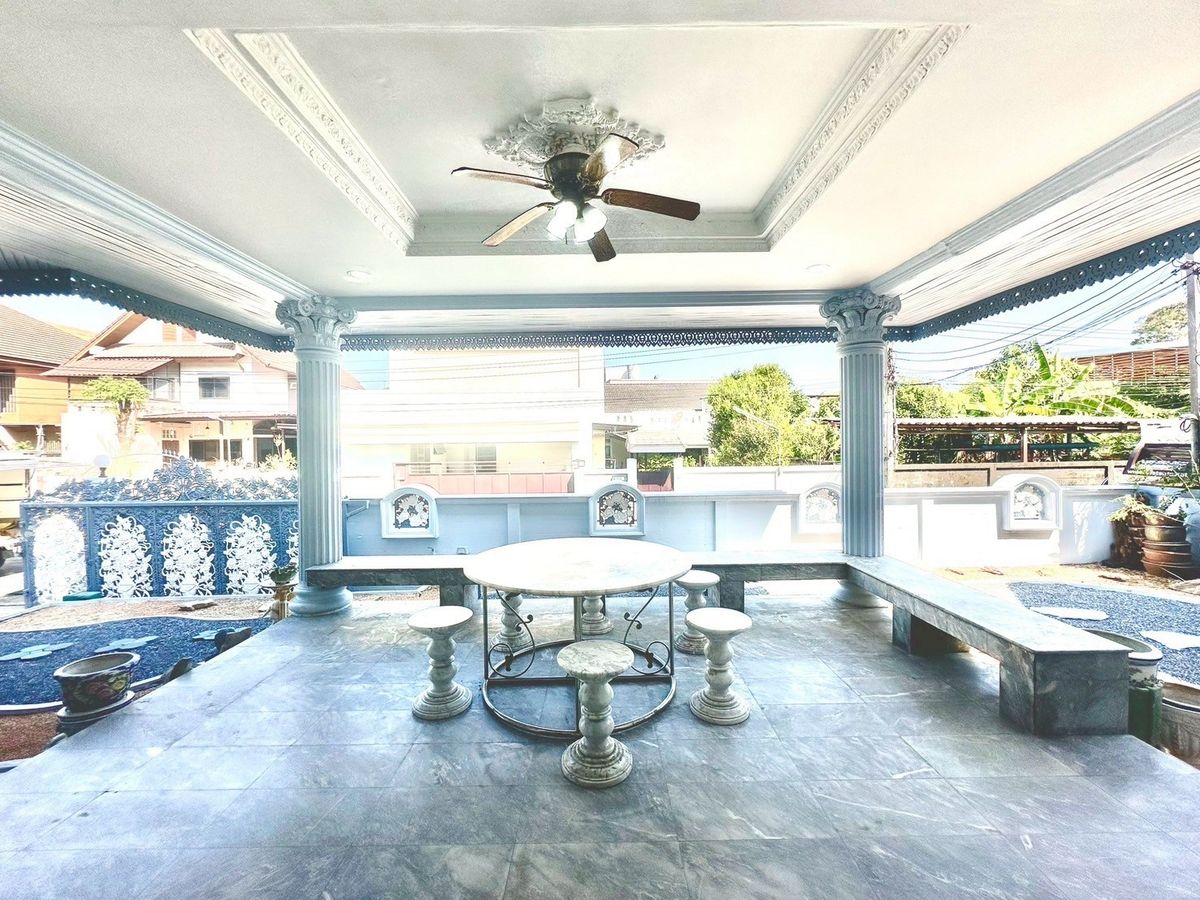 ให้เช่าบ้านปิ่นเกล้า จรัญสนิทวงศ์ : บ้านเดี่ยวให้เช่า ✨ ซอย บรมราชชนนี 77 ✨ 7 ห้องนอน 5 ห้องน้ำ เฟอร์นิเจอร์ และ เครื่องใช้ไฟฟ้าครบ 