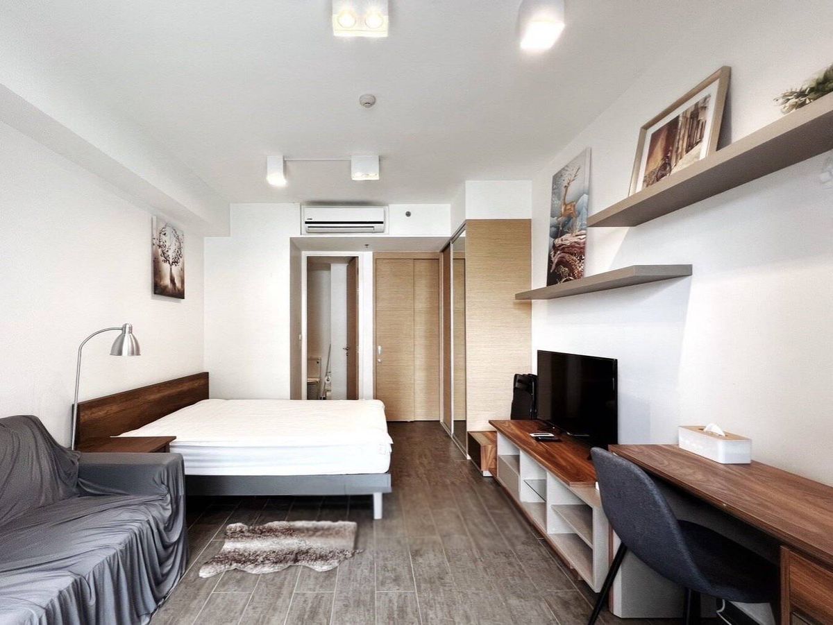 For RentCondoSukhumvit, Asoke, Thonglor : 1-BR Condo at The Lofts Ekkamai near BTS Ekkamai