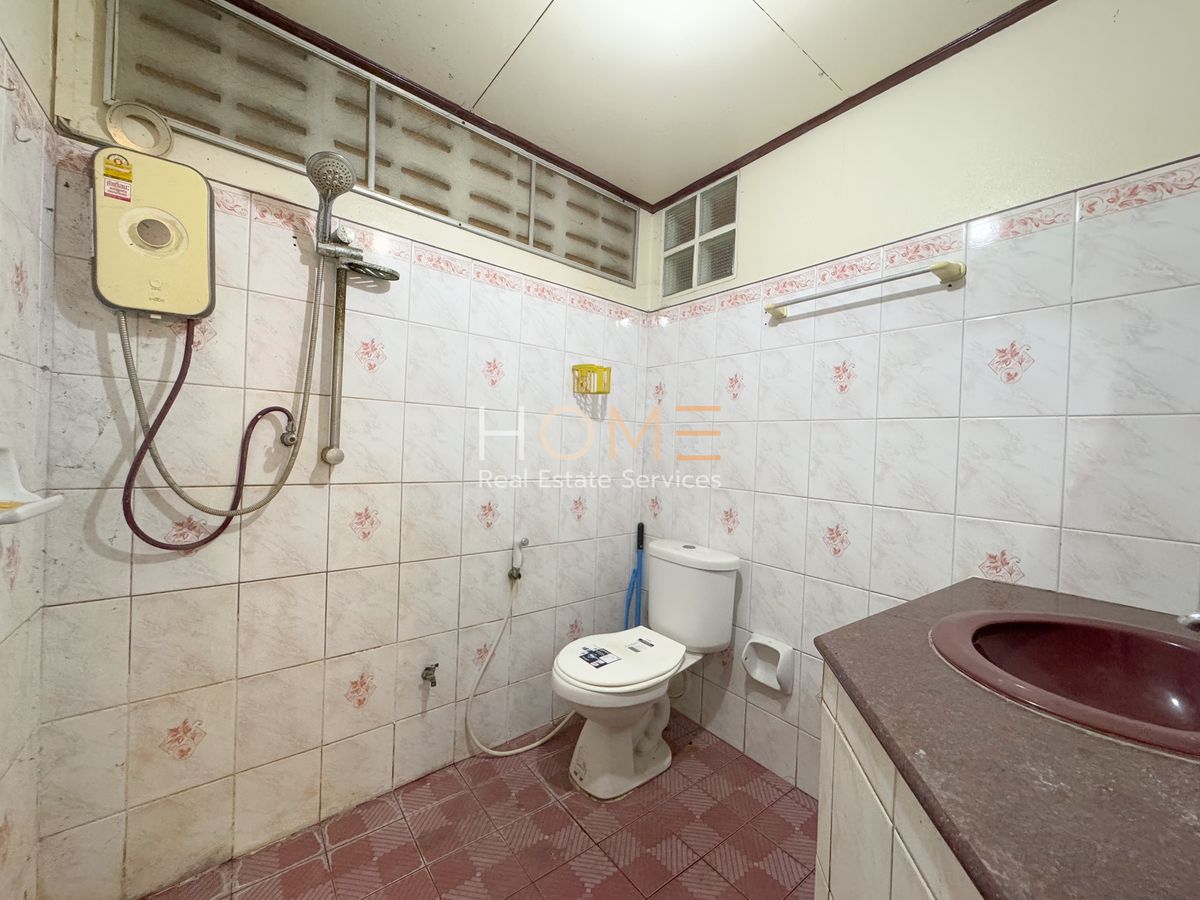 ขายบ้านอ่อนนุช อุดมสุข : ที่ดินพร้อมสิ่งปลูกสร้าง 59 ตร.ว. ซอย อ่อนนุช 66  🔥 บ้านเดี่ยว ซอย อ่อนนุช 66 / 3 ห้องนอน (ขาย), Detached House Soi On Nut 66 / 3 Bedrooms (FOR SALE) FON097