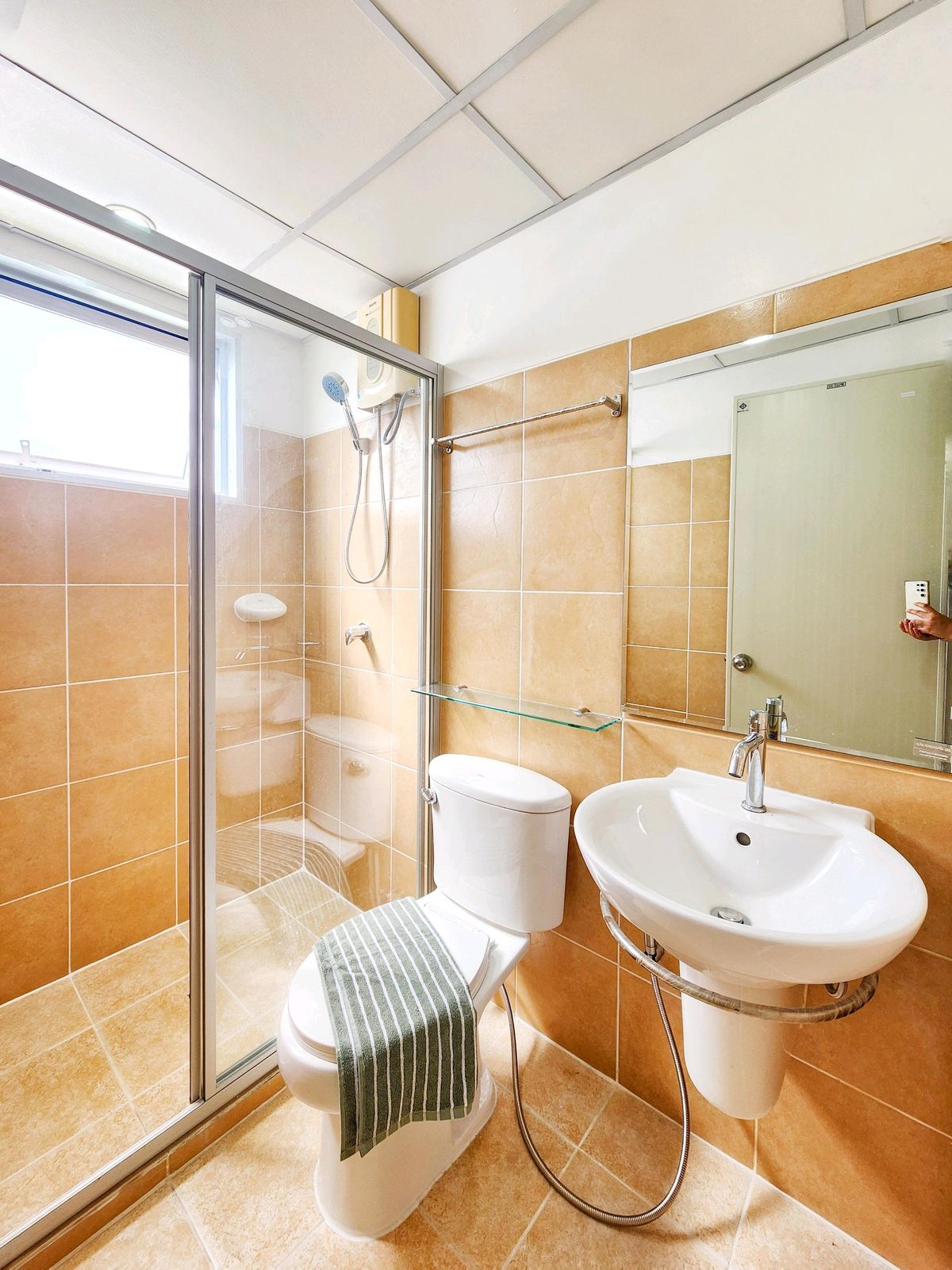 ขายคอนโดพัฒนาการ ศรีนครินทร์ : คอนโดโซนศรีนครินทร์ ห้องกว้าง ความรู้สึกเหมือนได้อยู่บ้าน ฟังชั่นตอบโจทย์ทุกการใช้งาน เเต่งสวยครบ พร้อมเข้าอยู่ สวนลอยฟ้าต้องโครงการนี้เท่านั้น ผ่อนเบาๆเริ่มต้น 12,000 บาท