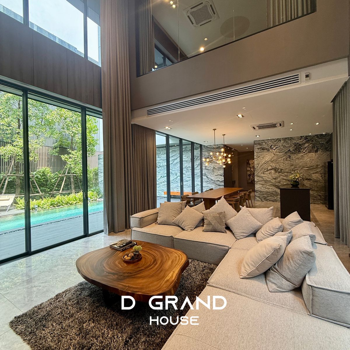 ขายบ้านเลียบทางด่วนรามอินทรา : บ้านหรู 3 ชั้น บนทำเลศักยภาพ ใจกลางนาคนิวาส ใกล้ Central Eastville บ้านใหม่ มือหนึ่ง ที่เจ้าของเป็น สถาปนิก ลงมือออกแบบเอง 