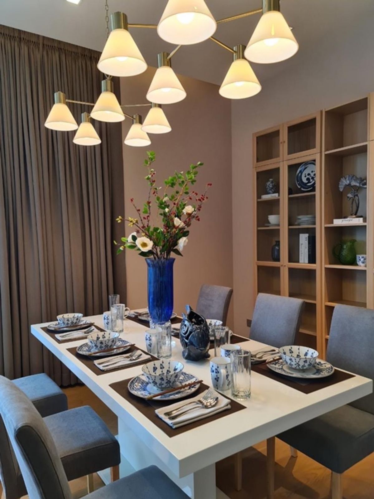 For SaleCondoSilom, Saladaeng, Bangrak : 📢👇 Good investment with tenant until August 2026, rental Income: 140,000 baht Luxury residence with stunning Lumpini Park view! Premium location in the heart of Bangkok.