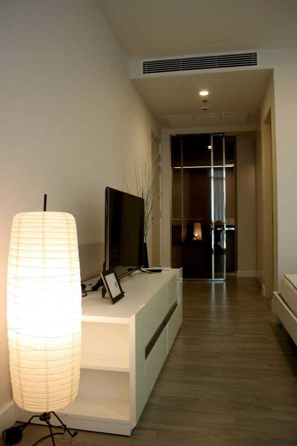 For RentCondoWongwianyai, Charoennakor : Condo for Rent The Room BTS Wongwian Yai, 89.01 sq.m. Near BTS Wongwian Yai