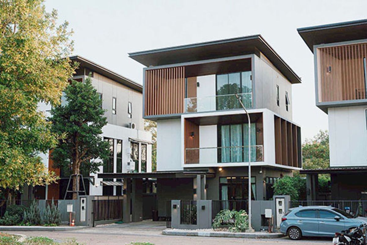For RentHouseChiang Mai : House in the project Rent 80,000 baht per month. Near Luck Plaza No.5H554