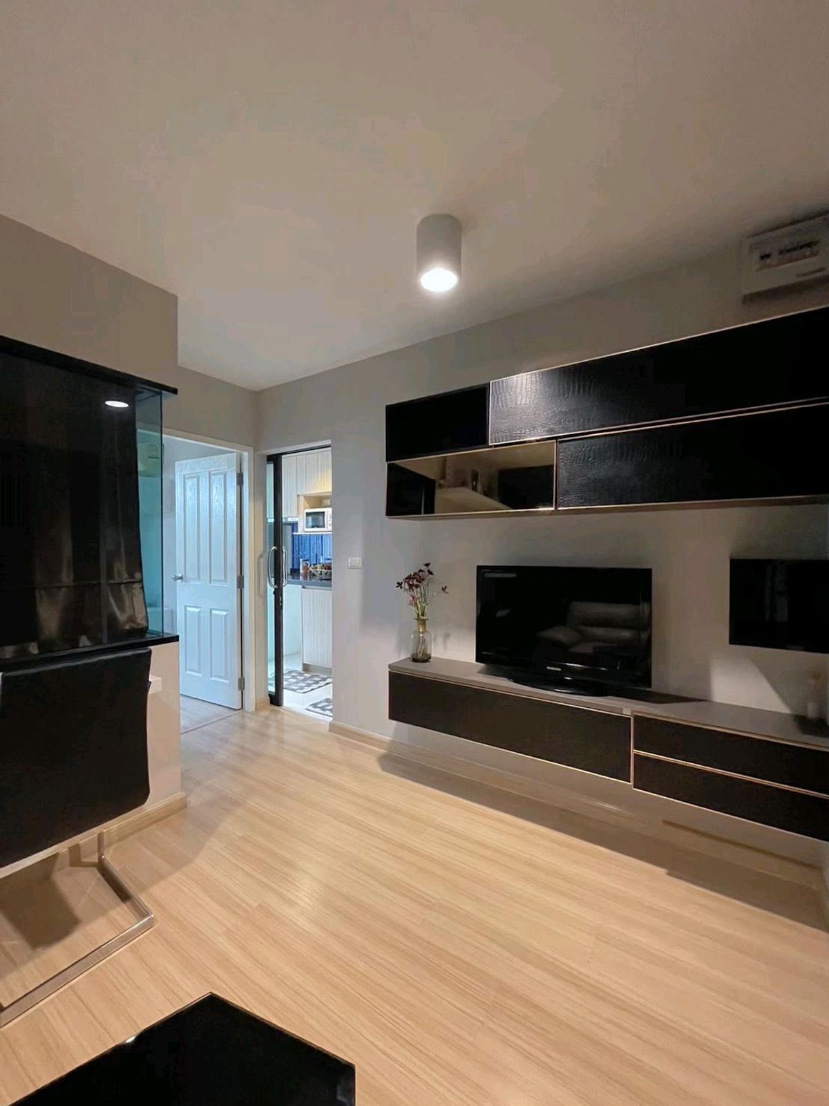 For RentCondoOnnut, Udomsuk : Condo rental near BTS Bangchak, full of fir, ready to move in