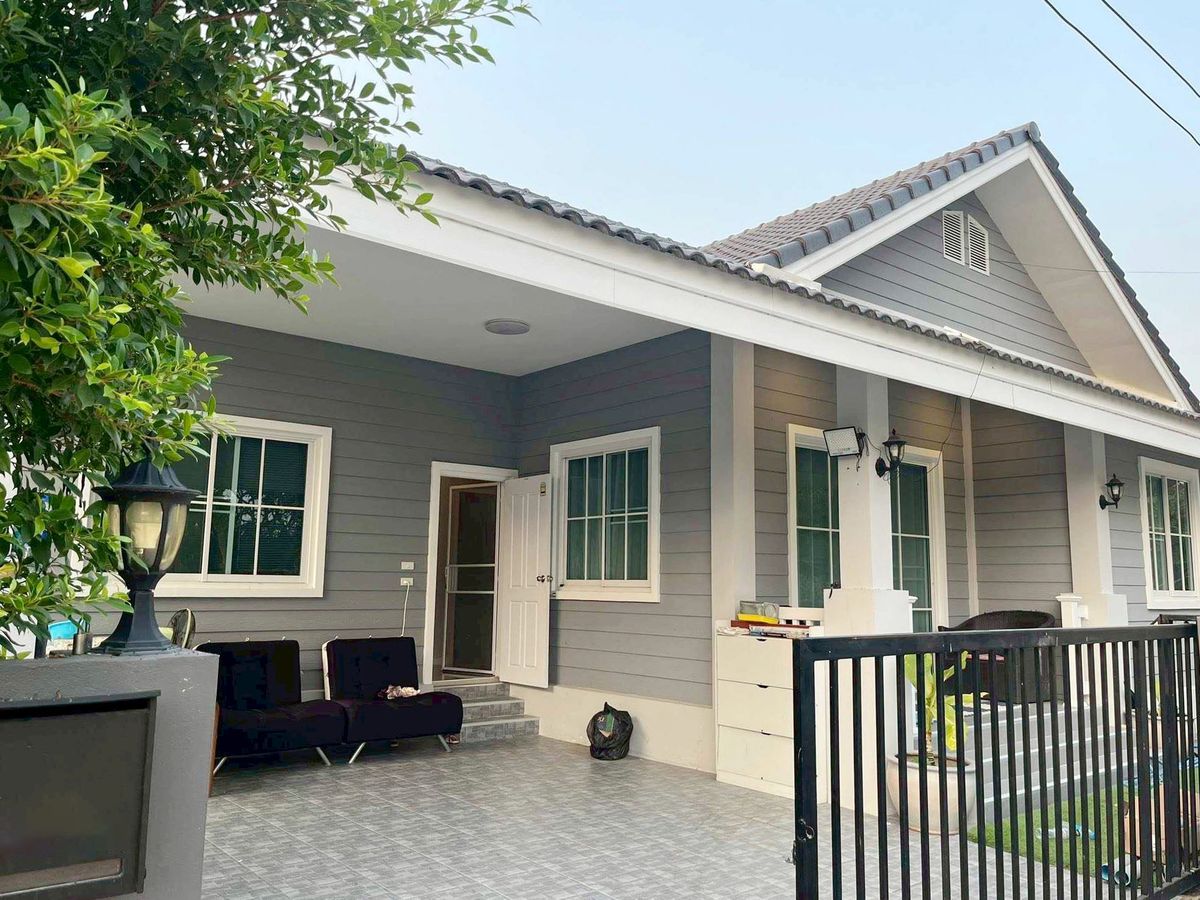 For RentHouseChiang Mai : House for rent 14,000 baht per month, near Mae Jo University, only 10 minutes. No.11H559