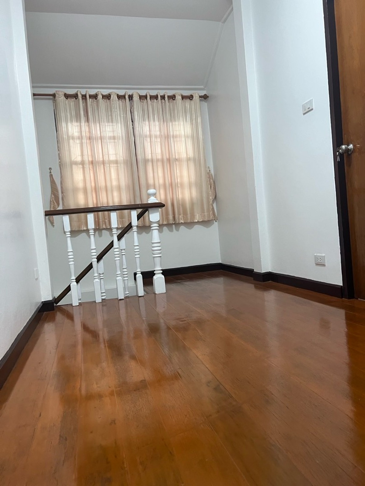 For RentHouseNonthaburi, Bang Yai, Bangbuathong : Rent a 2 -story house, 6 bedrooms, 3 water, 89 sq. Wah. Supports Kritsad Nakhon Village 10 Suitable for taking care of sick people