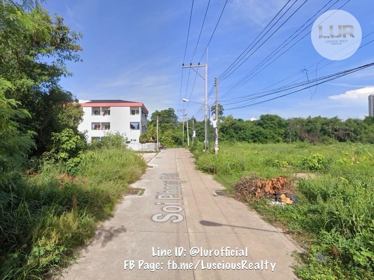 ขายที่ดินพัทยา บางแสน ชลบุรี สัตหีบ : ขายที่ดิน 1 ไร่ 1 งาน 83 วา 5 นาทีถึงหาดพัทยาเหนือ แหล่งชุมชน แหล่งการค้า วาละ 150,000 บาท (ราคาต่อรองได้)