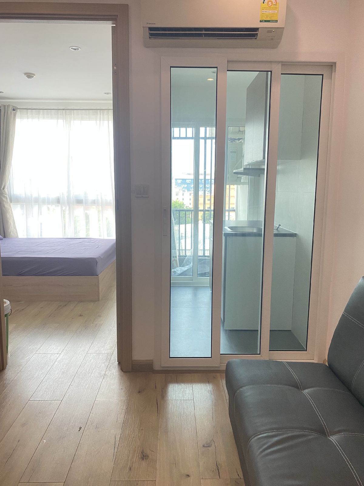 For RentCondoRattanathibet, Sanambinna : Budjet Condo opposite the Ministry of Public Health, Nonthaburi, near the Purple Line BTS station.