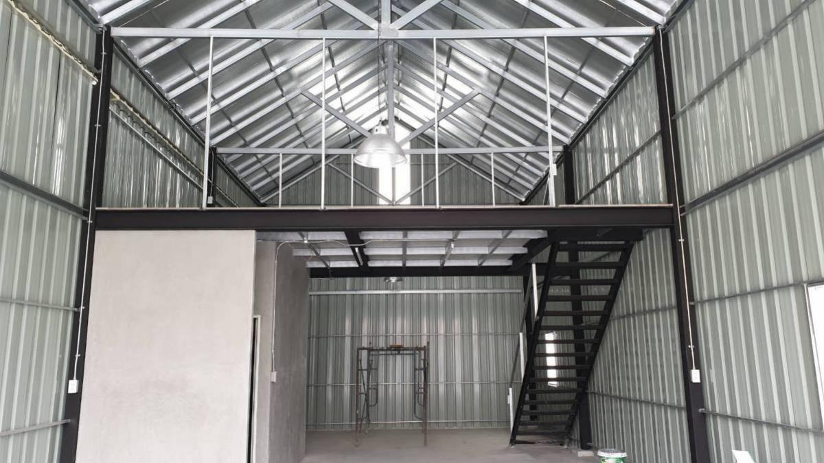For RentWarehouseLadprao, Central Ladprao : Warehouse for rent, Ladprao 35, 6 × 16 mm, 6 × 4 mezzanine, 2 car parks, 1 air conditioner, 32,000 ฿/month, near Major Ratchayothin, near the Chantharakarn Rajabhat University/Near the Lat Phrao Road 23 (available at the end of the month May) For more inf
