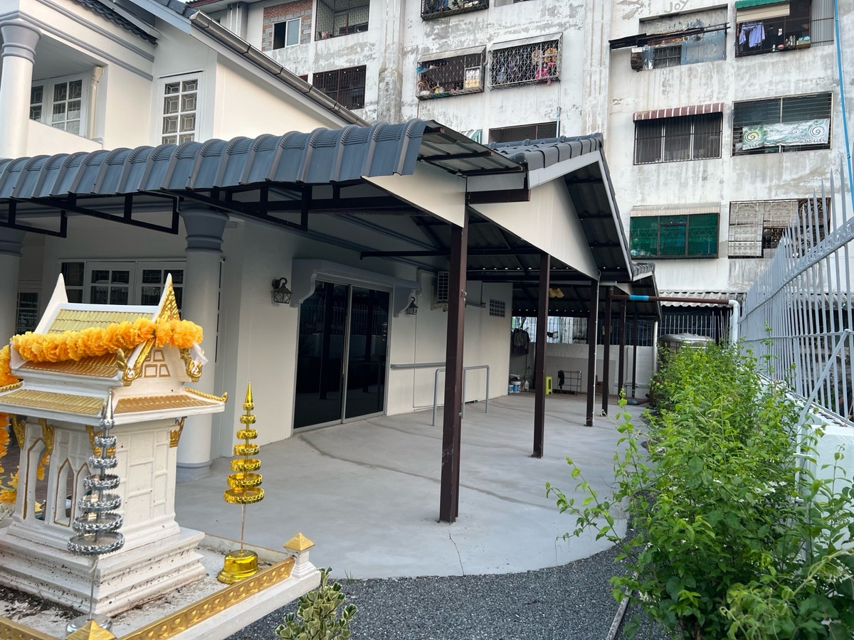 For RentHouseNonthaburi, Bang Yai, Bangbuathong : Rent a 2 -story house, 6 bedrooms, 3 water, 89 sq. Wah. Supports Kritsad Nakhon Village 10 Suitable for taking care of sick people