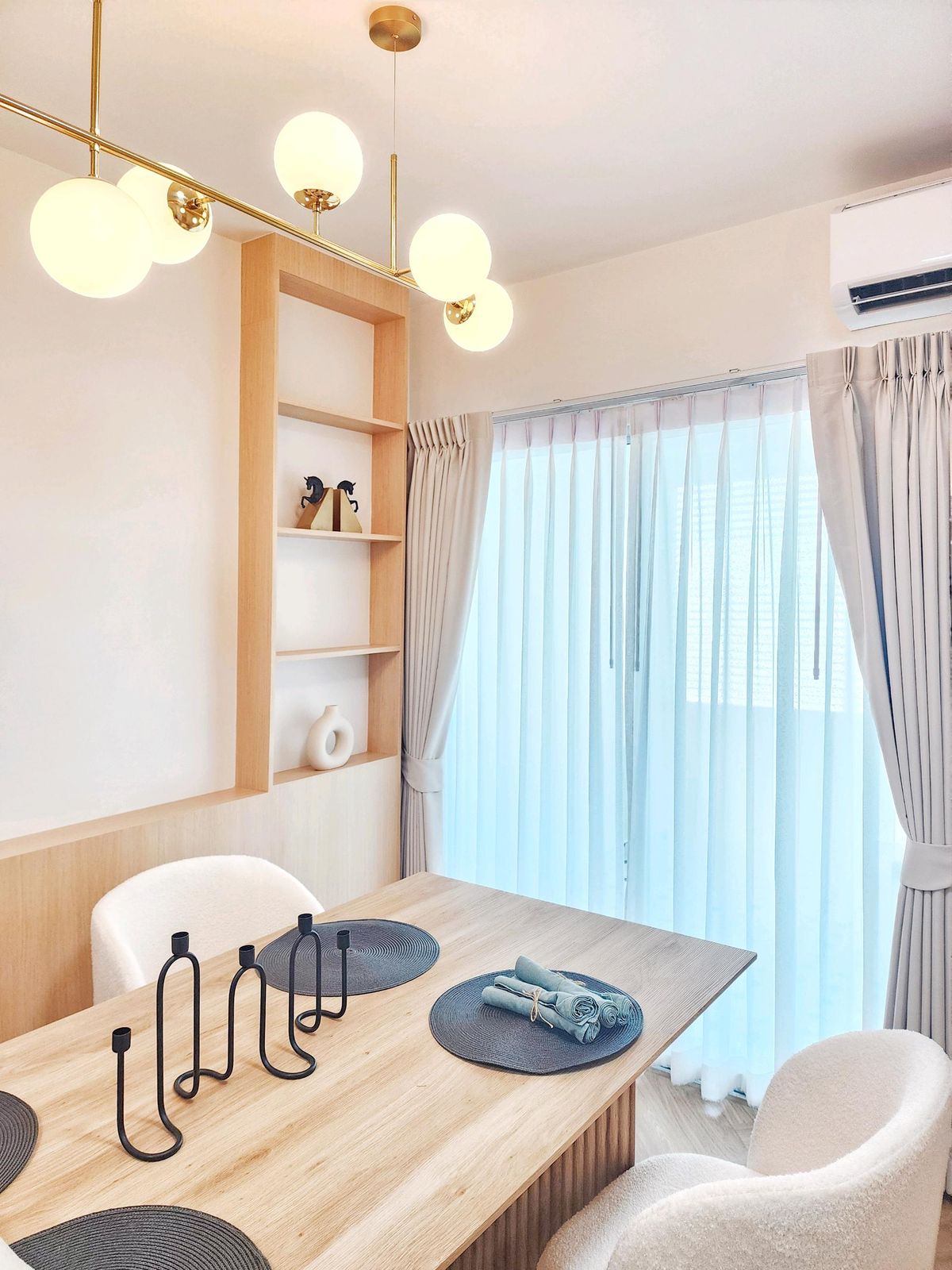 ขายคอนโดพัฒนาการ ศรีนครินทร์ : คอนโดโซนศรีนครินทร์ ห้องกว้าง ความรู้สึกเหมือนได้อยู่บ้าน ฟังชั่นตอบโจทย์ทุกการใช้งาน เเต่งสวยครบ พร้อมเข้าอยู่ สวนลอยฟ้าต้องโครงการนี้เท่านั้น ผ่อนเบาๆเริ่มต้น 12,000 บาท