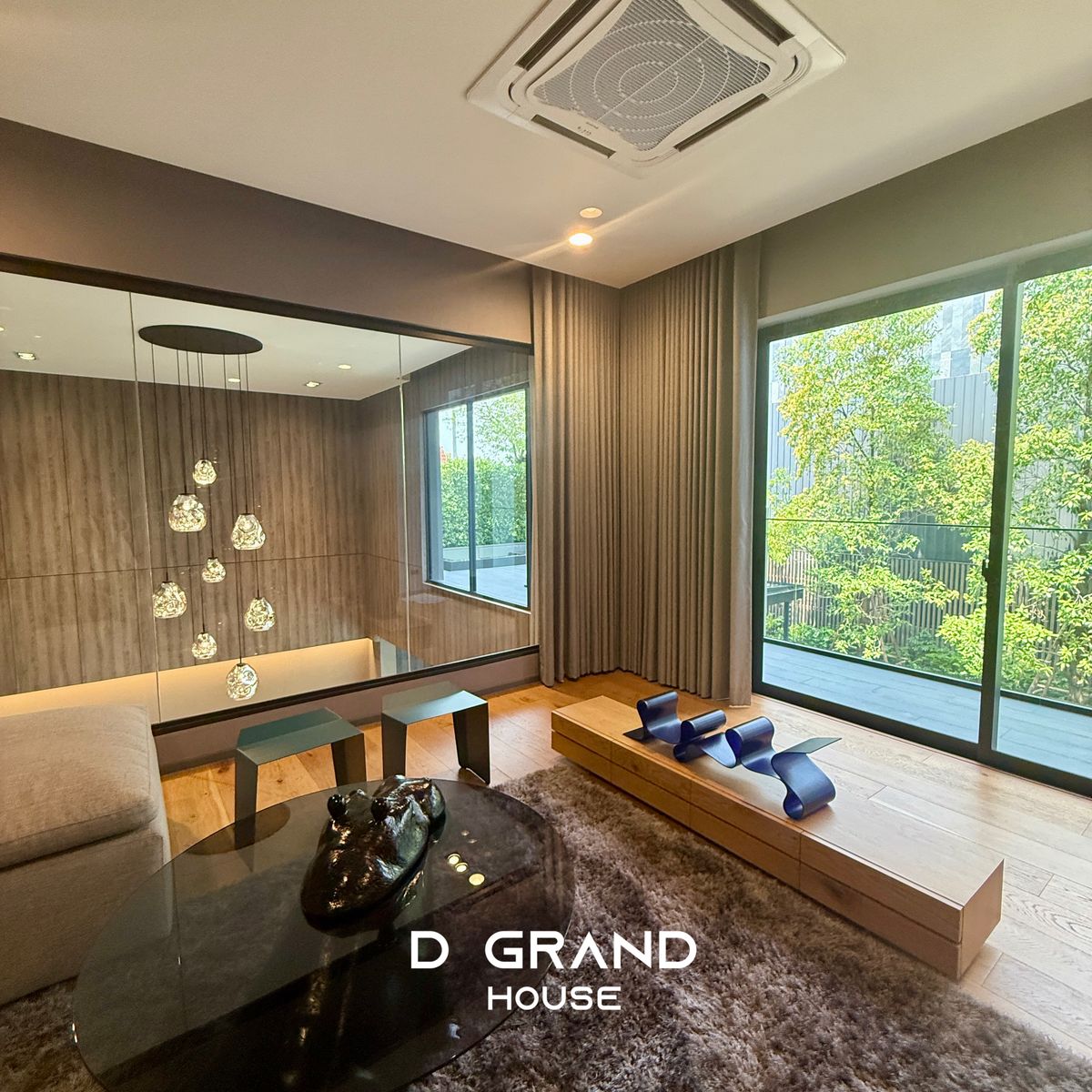 ขายบ้านเลียบทางด่วนรามอินทรา : บ้านหรู 3 ชั้น บนทำเลศักยภาพ ใจกลางนาคนิวาส ใกล้ Central Eastville บ้านใหม่ มือหนึ่ง ที่เจ้าของเป็น สถาปนิก ลงมือออกแบบเอง 