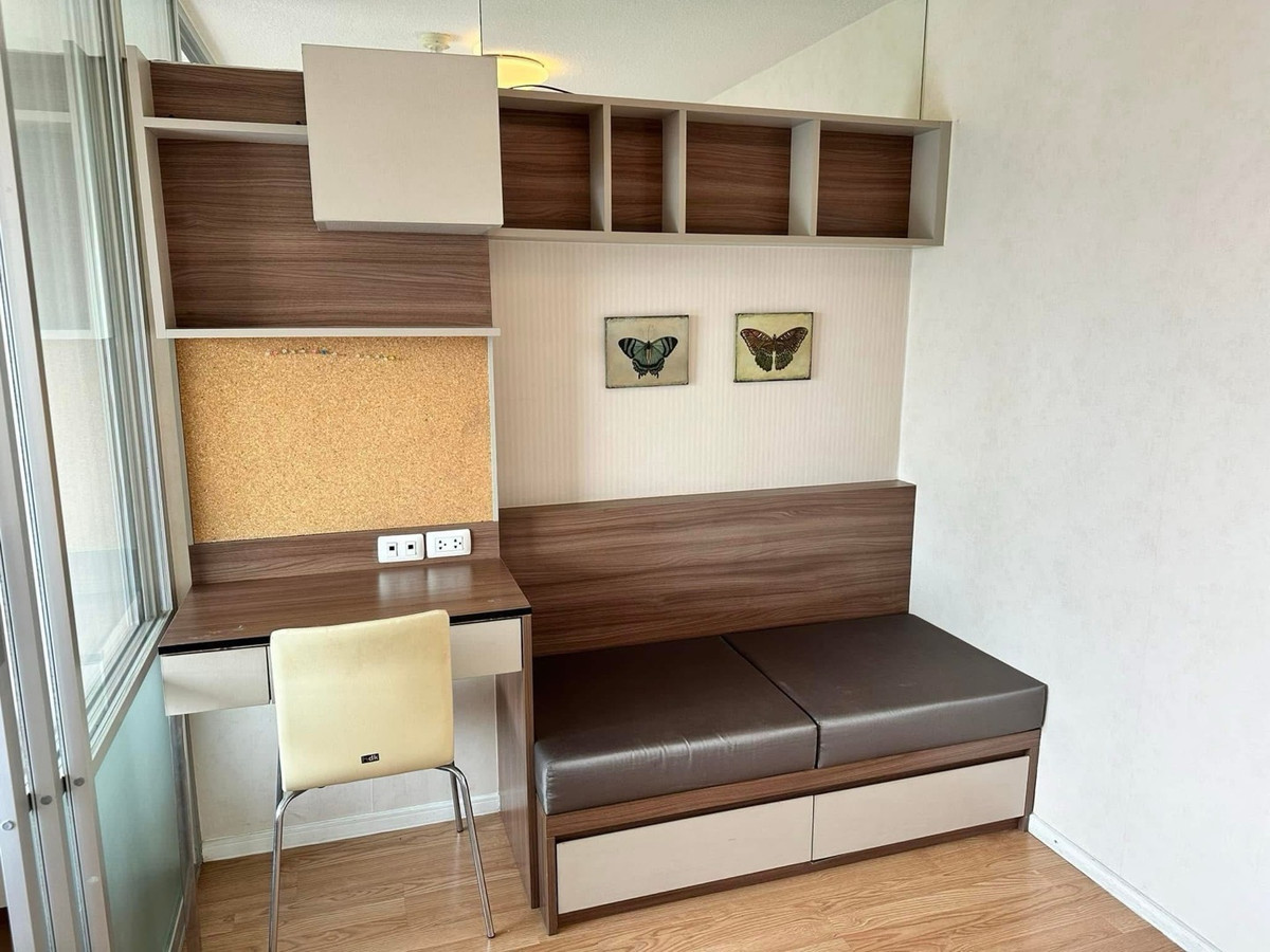 For RentCondoLadkrabang, Suwannaphum Airport : Rent Lumpini Ville Onnut-Lat Krabang. The big room is comfortable, not uncomfortable.