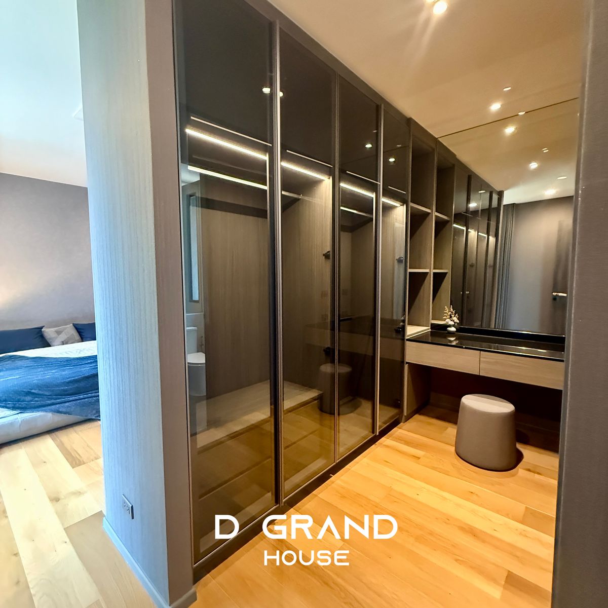 ขายบ้านเลียบทางด่วนรามอินทรา : บ้านหรู 3 ชั้น บนทำเลศักยภาพ ใจกลางนาคนิวาส ใกล้ Central Eastville บ้านใหม่ มือหนึ่ง ที่เจ้าของเป็น สถาปนิก ลงมือออกแบบเอง 