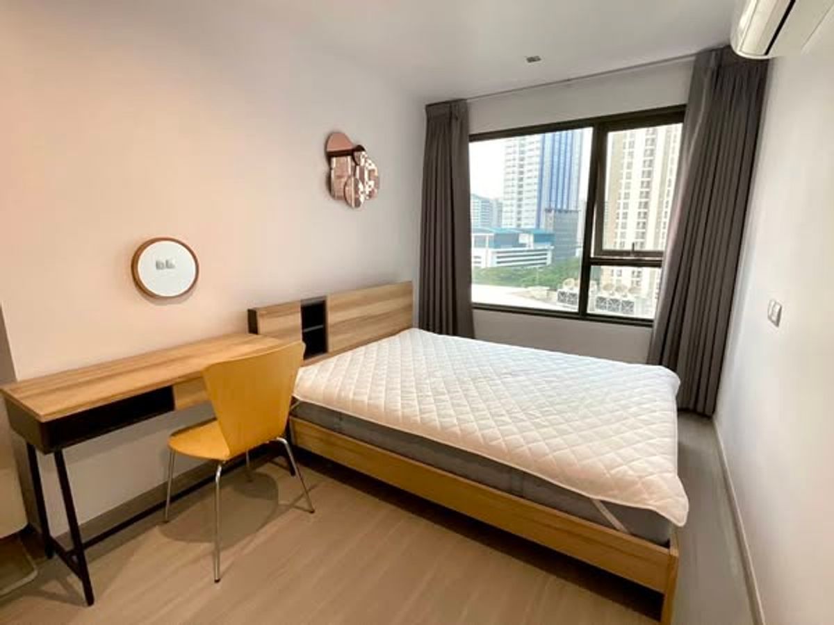 ให้เช่าคอนโดลาดพร้าว เซ็นทรัลลาดพร้าว : ปล่อยเช่า ไลฟ์ ลาดพร้าว ห้องน่าอยู่ ชั้น 12