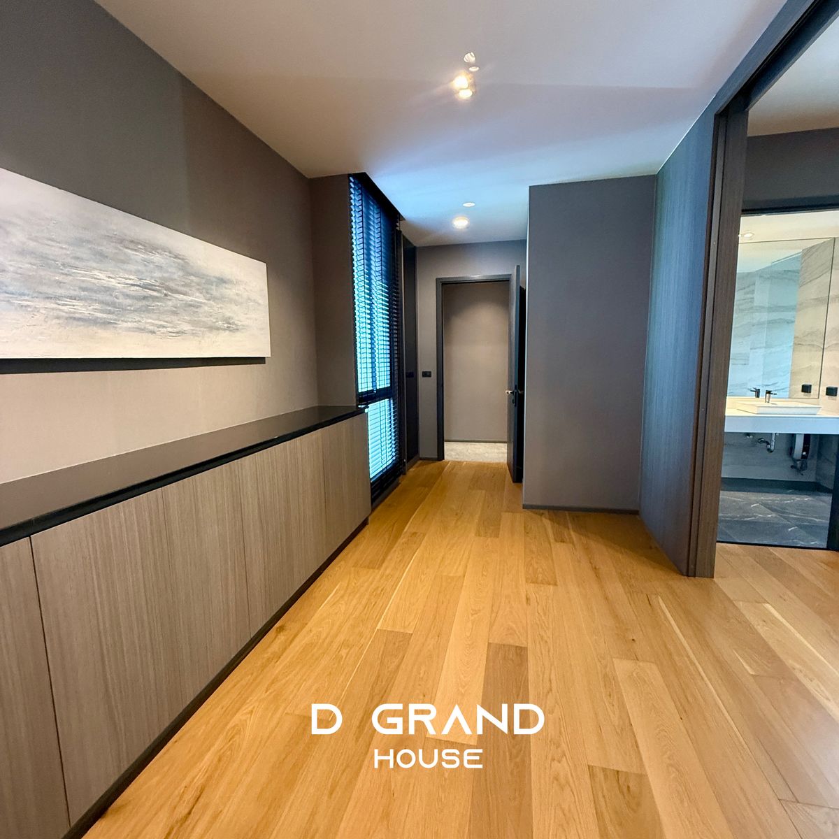 ขายบ้านเลียบทางด่วนรามอินทรา : บ้านหรู 3 ชั้น บนทำเลศักยภาพ ใจกลางนาคนิวาส ใกล้ Central Eastville บ้านใหม่ มือหนึ่ง ที่เจ้าของเป็น สถาปนิก ลงมือออกแบบเอง 