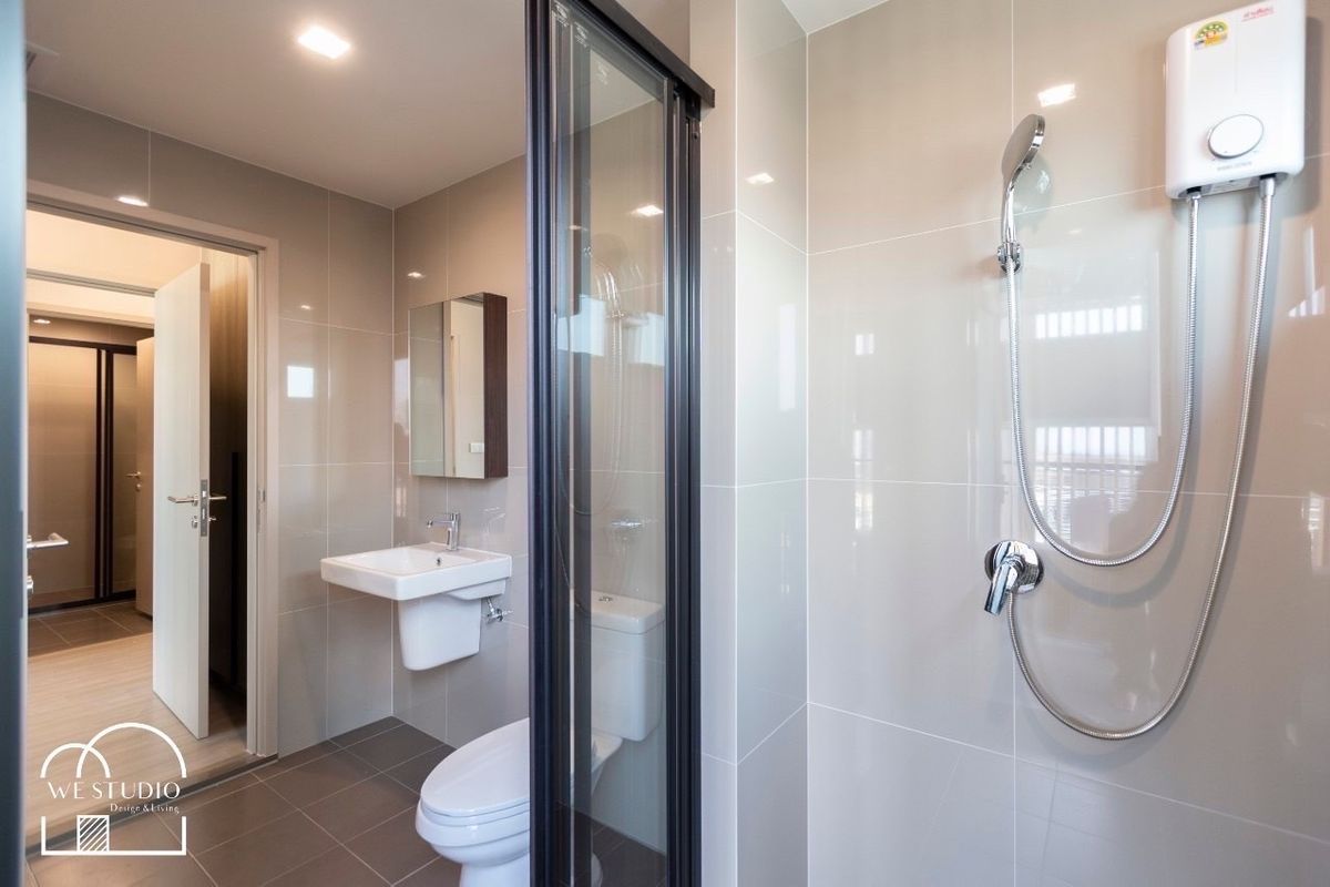 For SaleCondoRama9, Petchburi, RCA : Sell ​​The Base, Petch Buri, Thonglor, size 61 SQ.M 2 BED 2 Bath, only 7.79 MB. Free central 5 years.